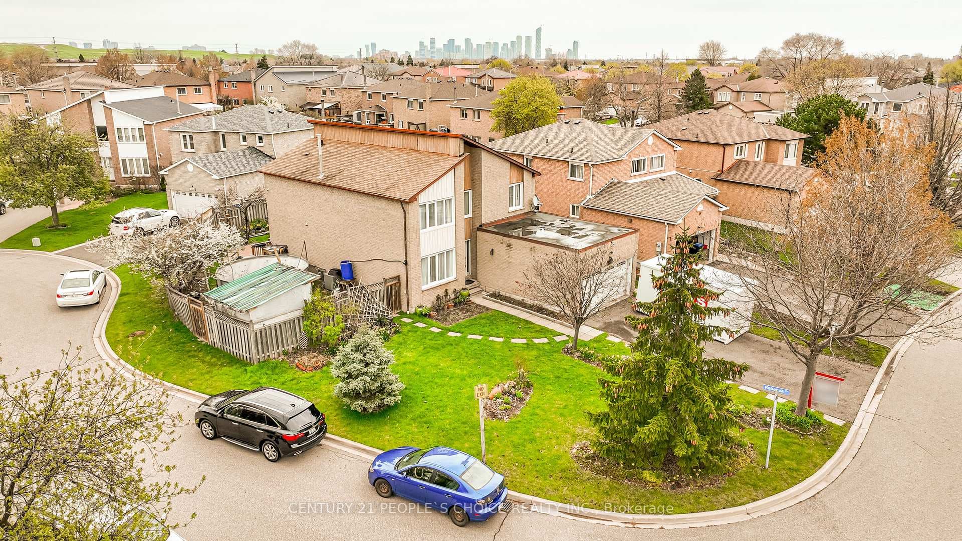 5992 Ladyburn Crescent - Detached photo 1 of 50 in Mississauga, Ontario