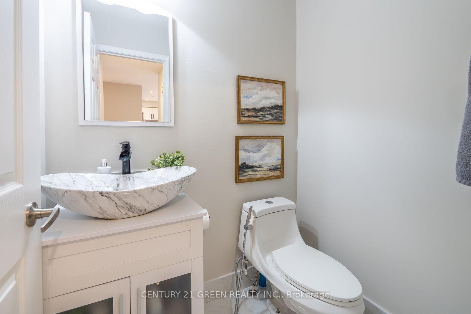 913 Philbrook Drive - Semi-Detached photo 22 of 50 in Milton, Ontario