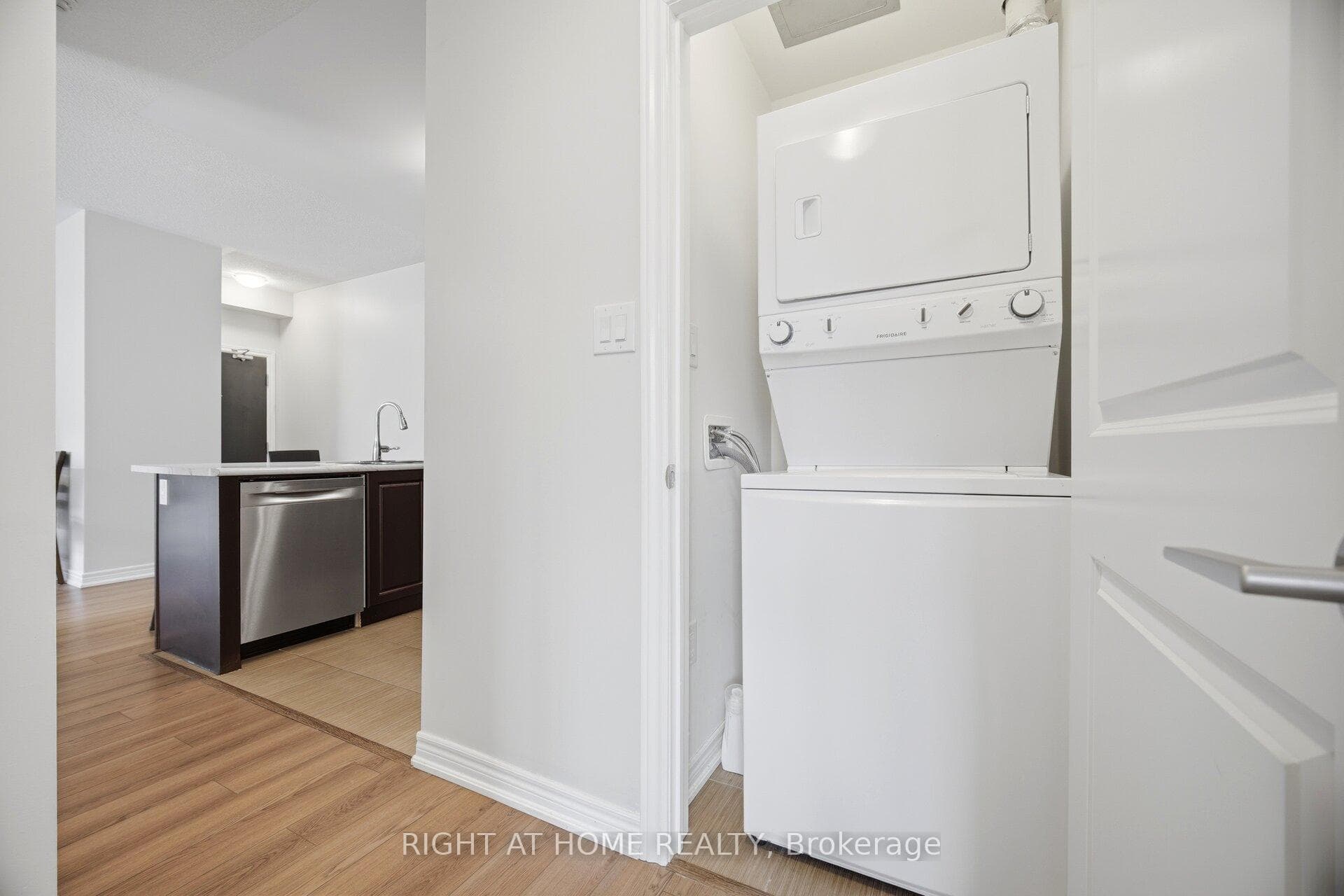 269 Georgian Drive Unit 311 - Condo photo 27 of 39 in Oakville, Ontario