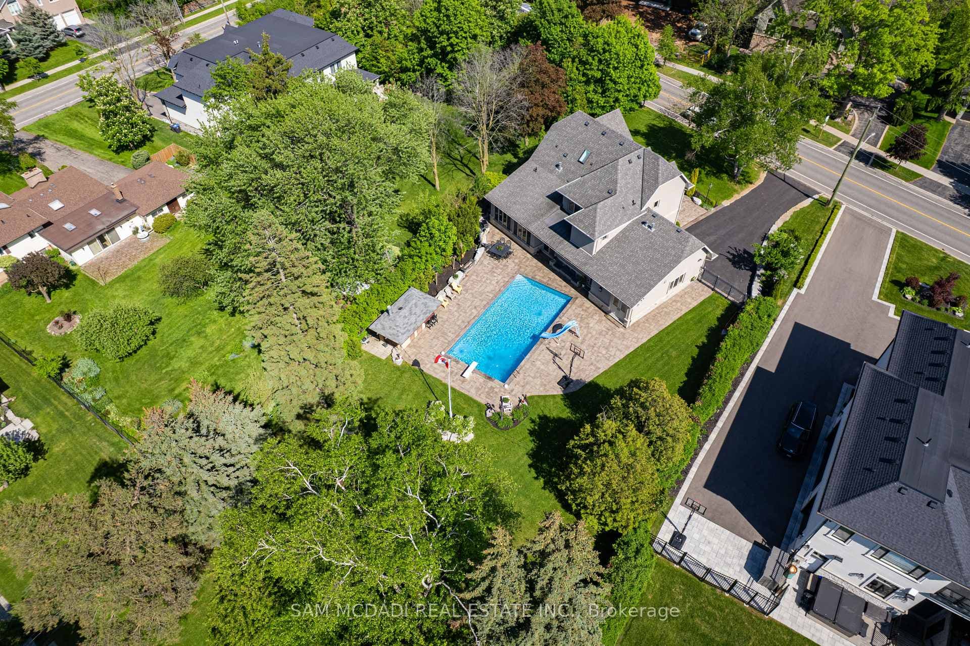 2411 Thorn Lodge Drive - Detached photo 50 of 50 in Mississauga, Ontario