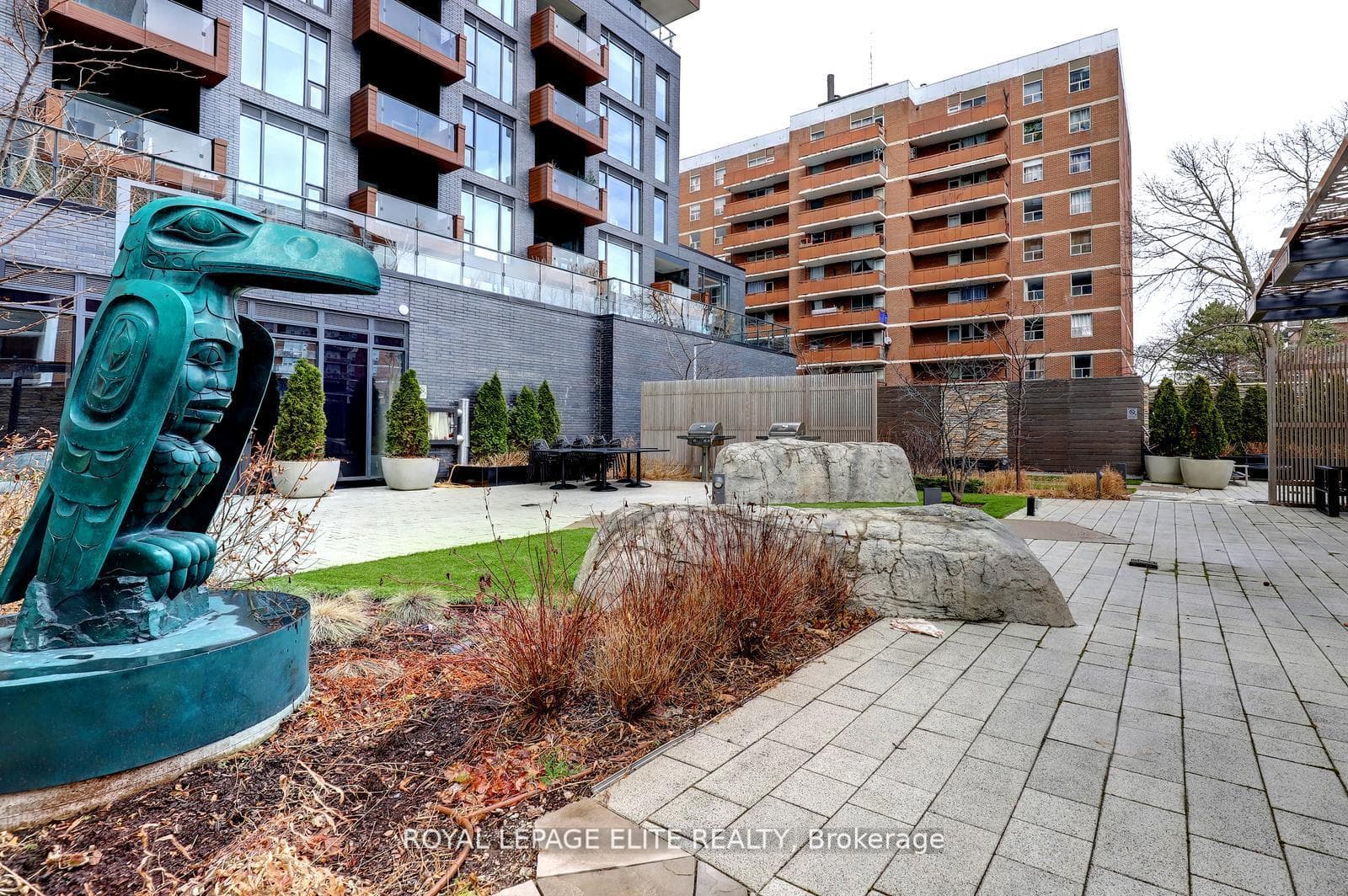21 Park Street Unit 318 - Condo photo 17 of 27 in Mississauga, Ontario