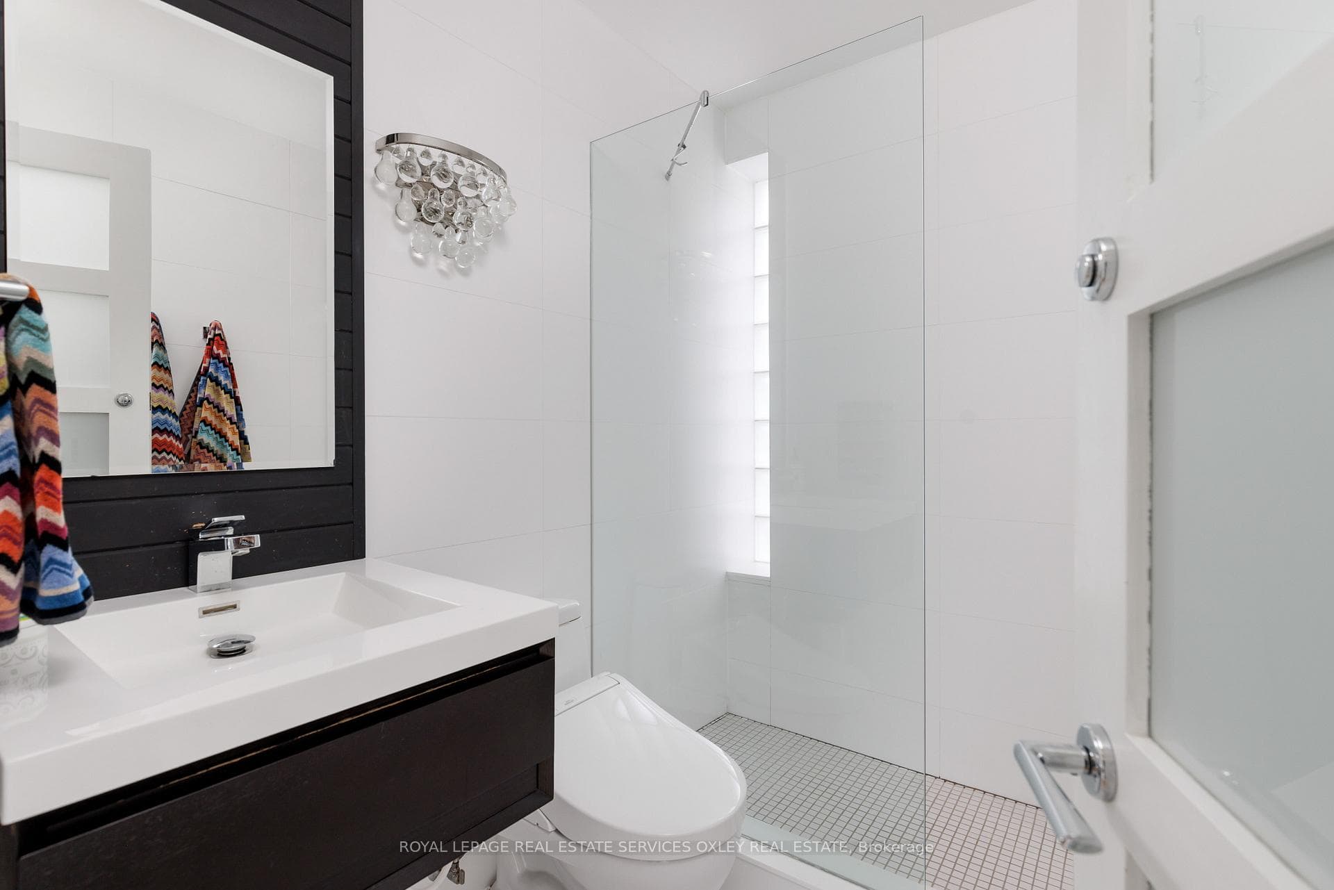 28 Roxborough Street - Semi-Detached photo 23 of 45 in Annex / Yorkville / Summerhill, Ontario