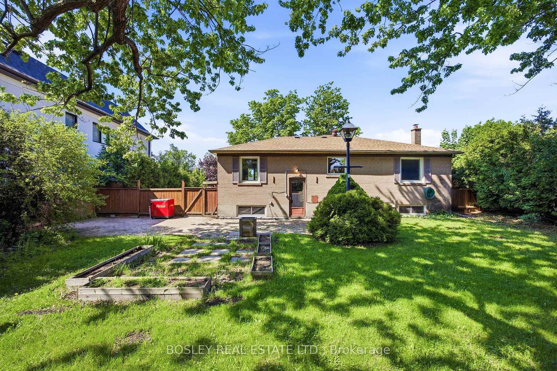 532 Sandmere Place - Detached photo 29 of 33 in Oakville, Ontario