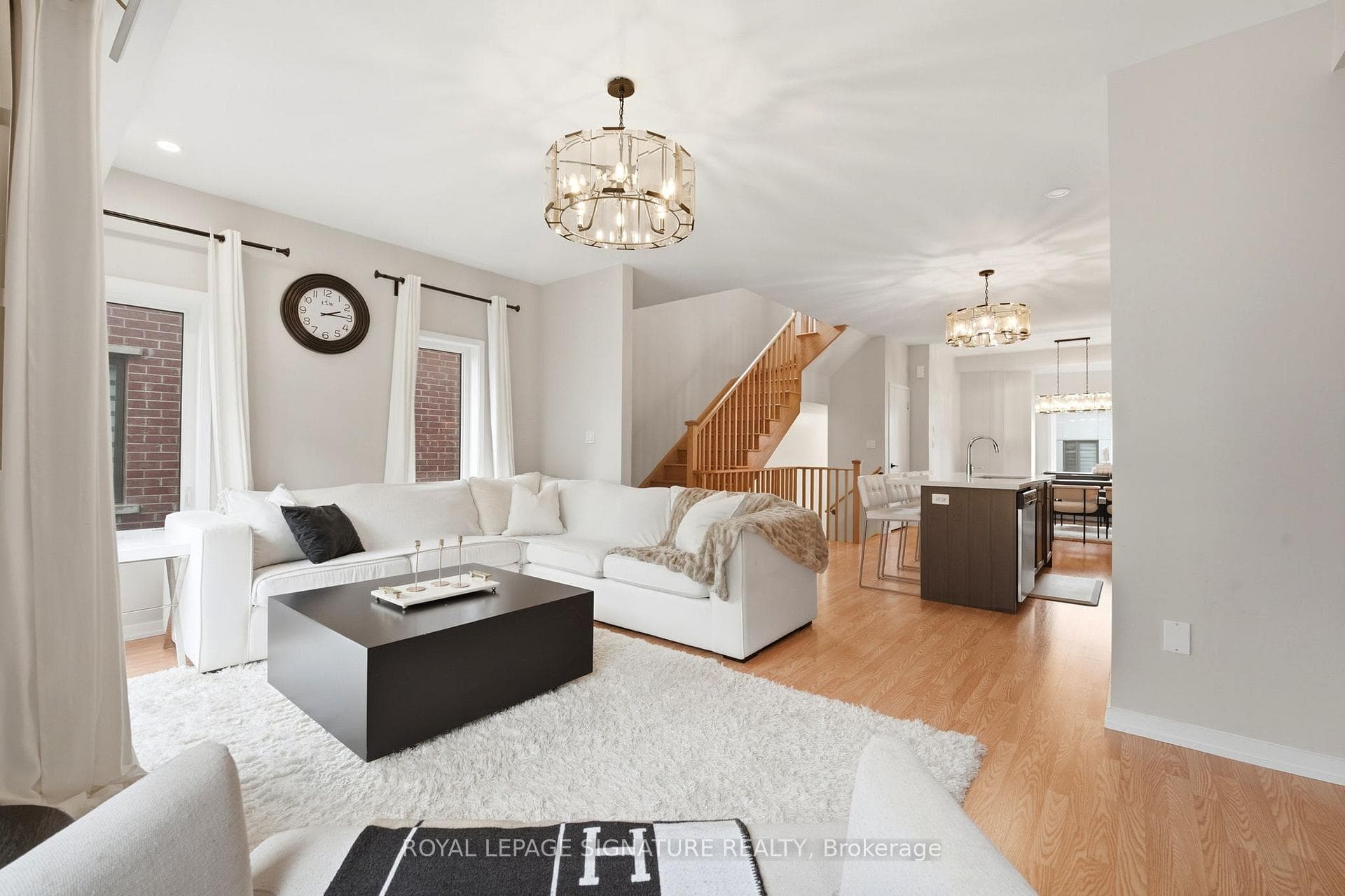12 Heathrow Lane - Townhouse photo 10 of 40 in Caledon, Ontario