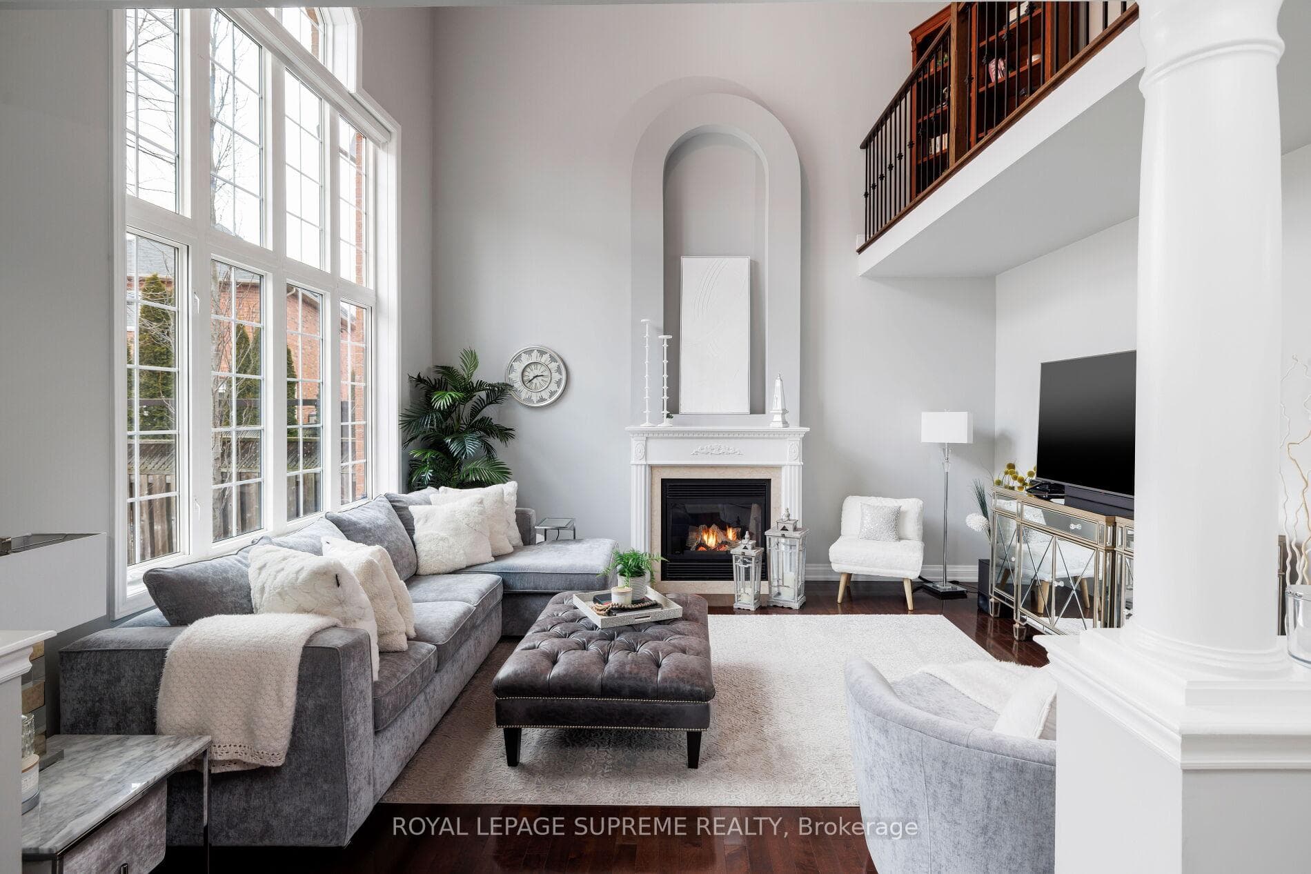 364 Creek Path Avenue - home for sale in Oakville, Ontario