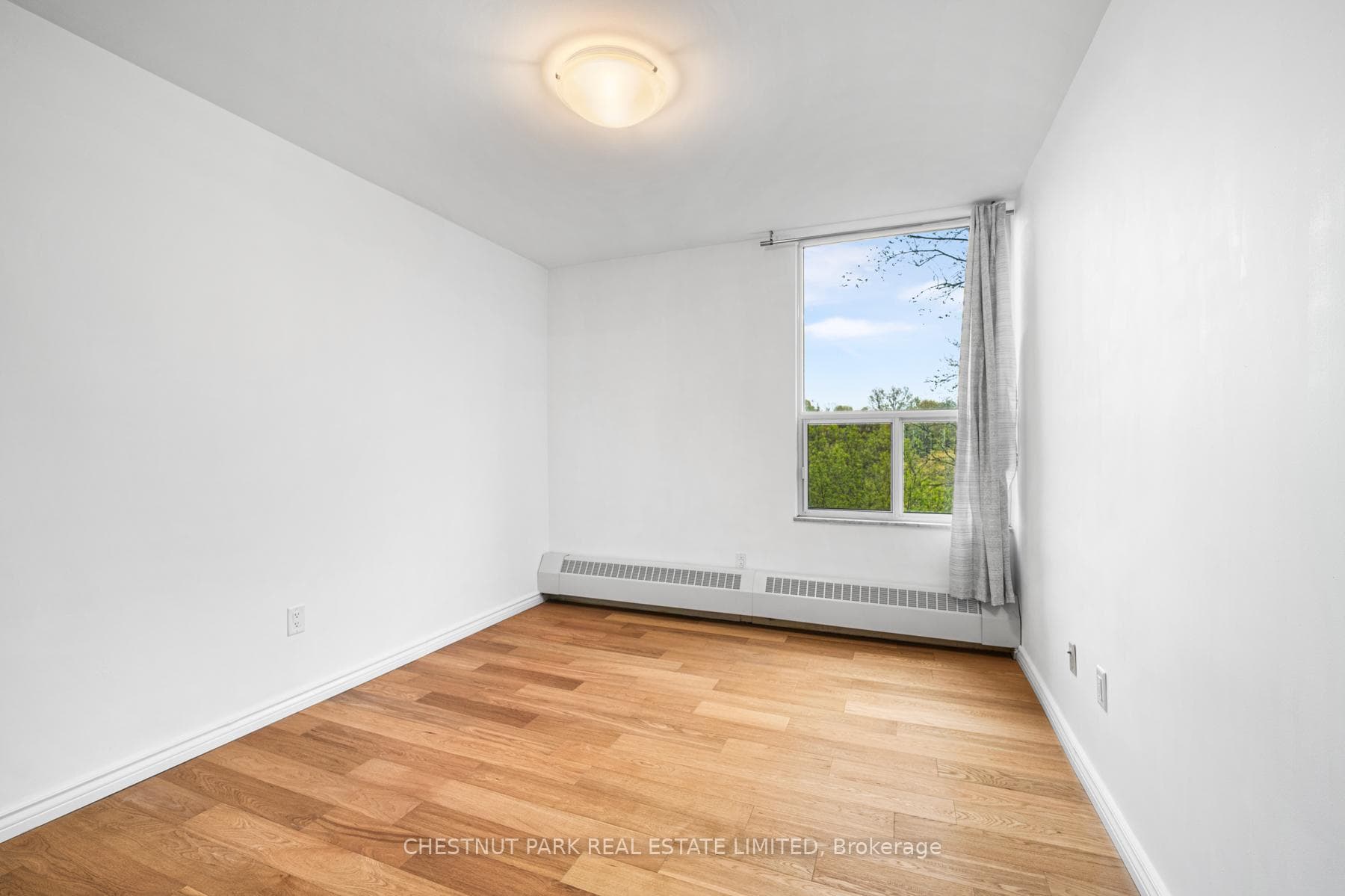 60 Pavane Linkway N/A Unit 206 - Condo photo 32 of 45 in Flemingdon Park / Don Mills, Ontario