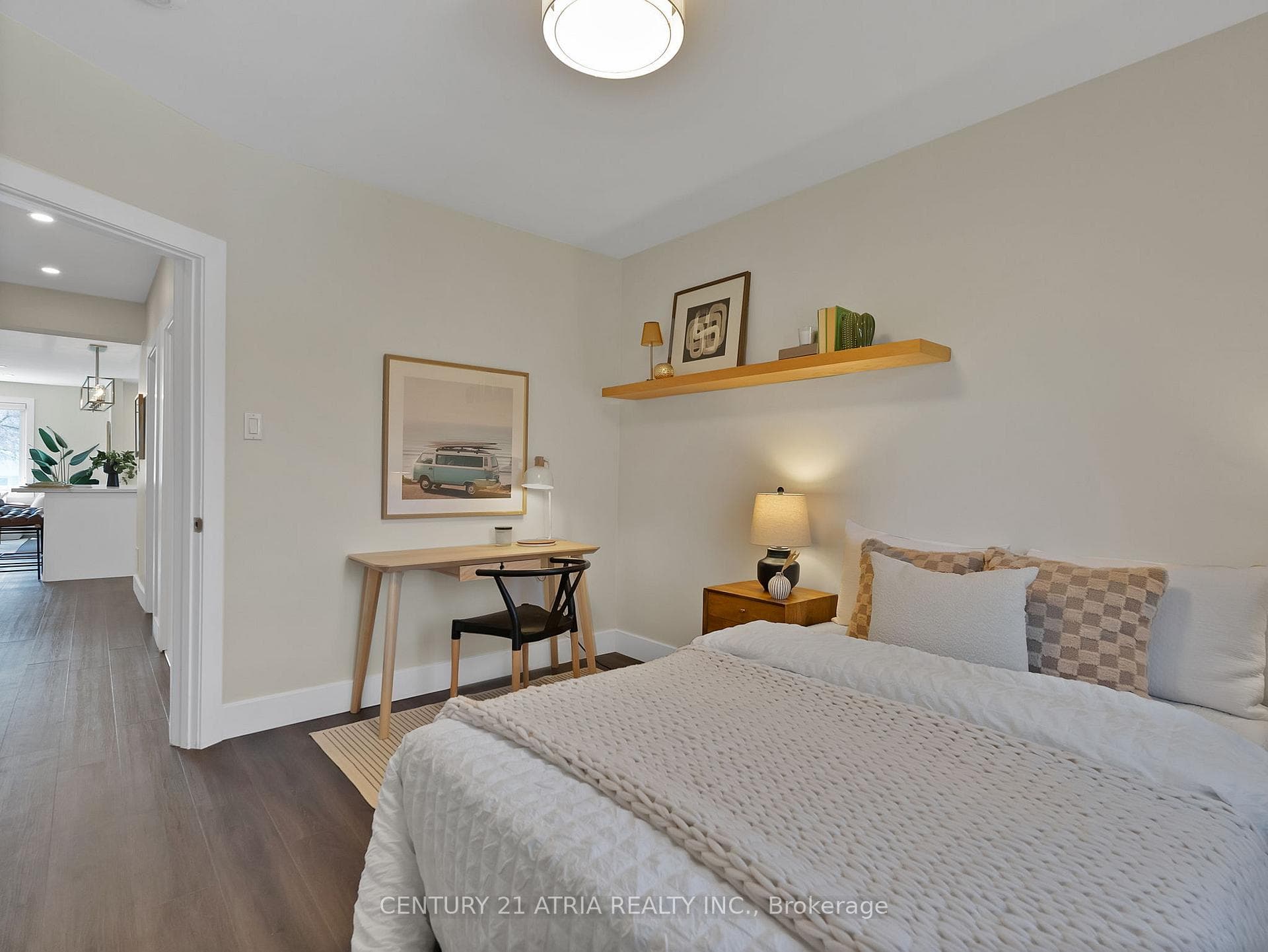10 Dunrobin Drive - Detached photo 13 of 40 in Etobicoke (Islington / Rexdale), Ontario