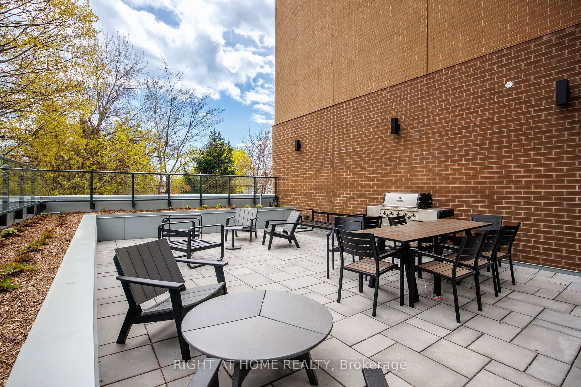 1161 Kingston Road Unit 305 - Condo photo 25 of 27 in Birch Cliff / Cliffside, Ontario
