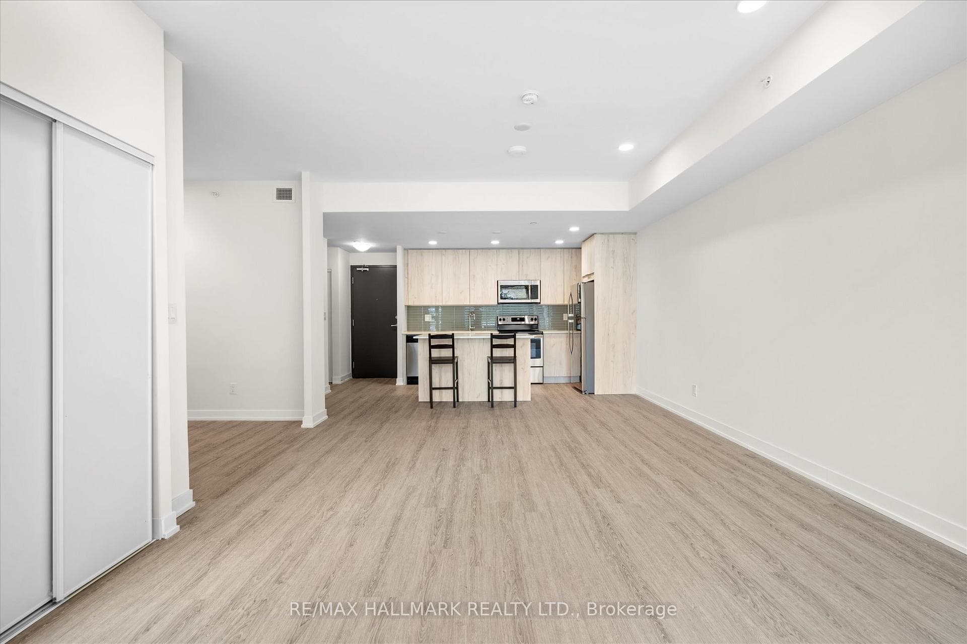 1350 Kingston Road Unit TH9 - Condo photo 14 of 39 in Birch Cliff / Cliffside, Ontario