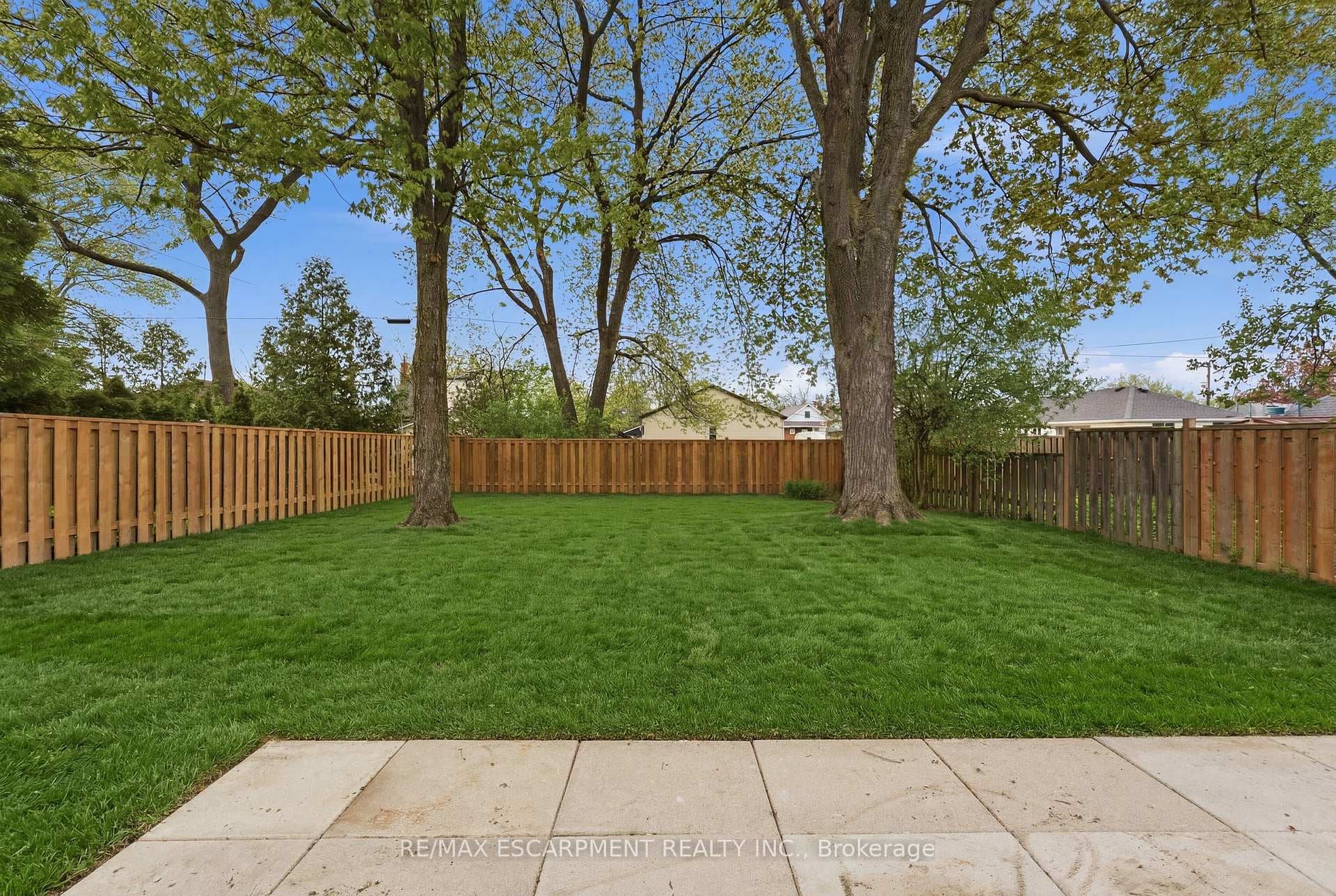 374 East 13th Street - Detached photo 31 of 40 in Hamilton, Ontario