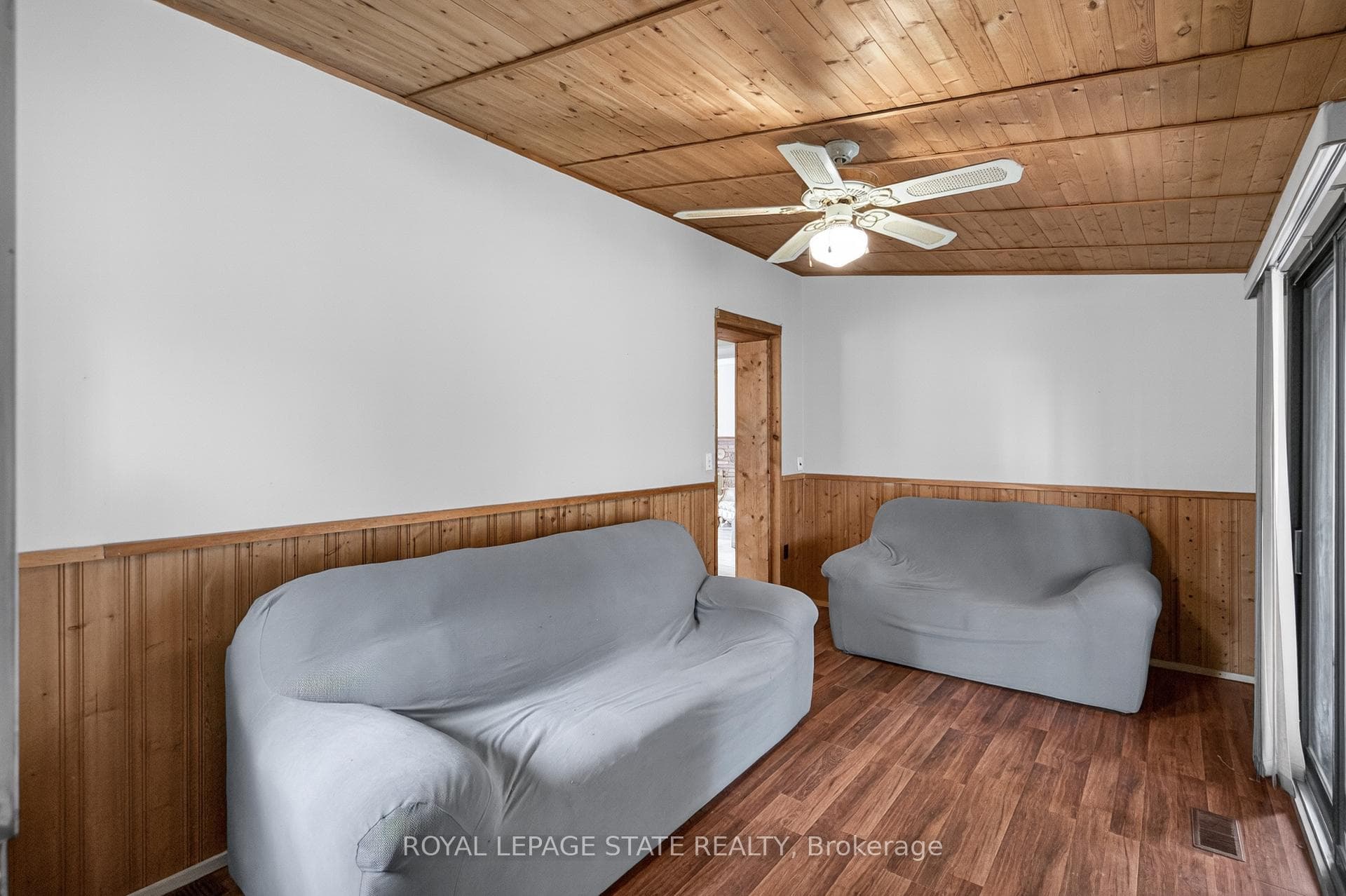 893 Lasalle Park Road - Detached photo 17 of 47 in Burlington, Ontario