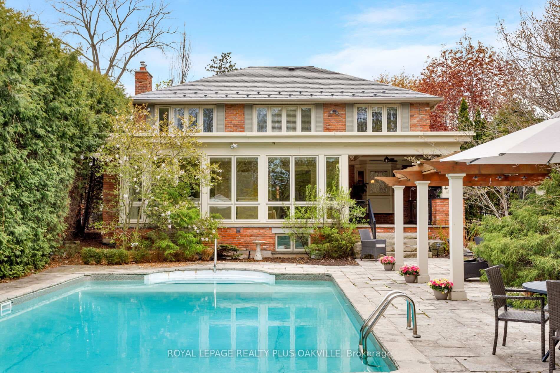 295 Shoreacres Road - Detached photo 24 of 49 in Burlington, Ontario