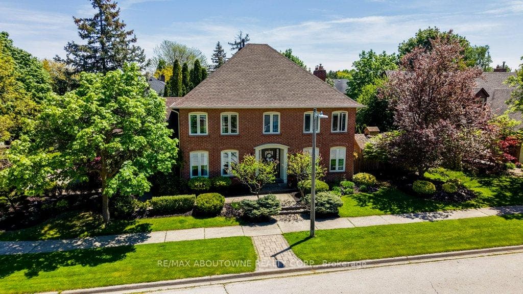1300 Old Bridle Path - Detached photo 43 of 43 in Oakville, Ontario
