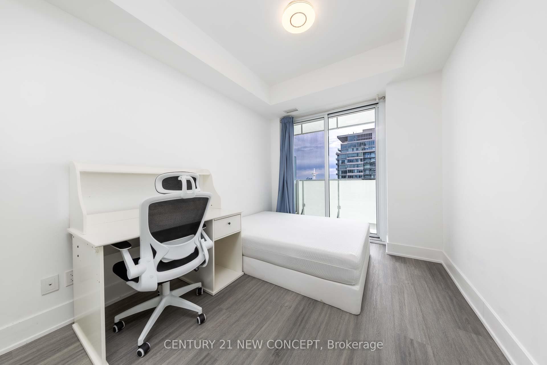 200 Bloor Street Unit 2606 - Condo photo 4 of 50 in Annex / Yorkville / Summerhill, Ontario