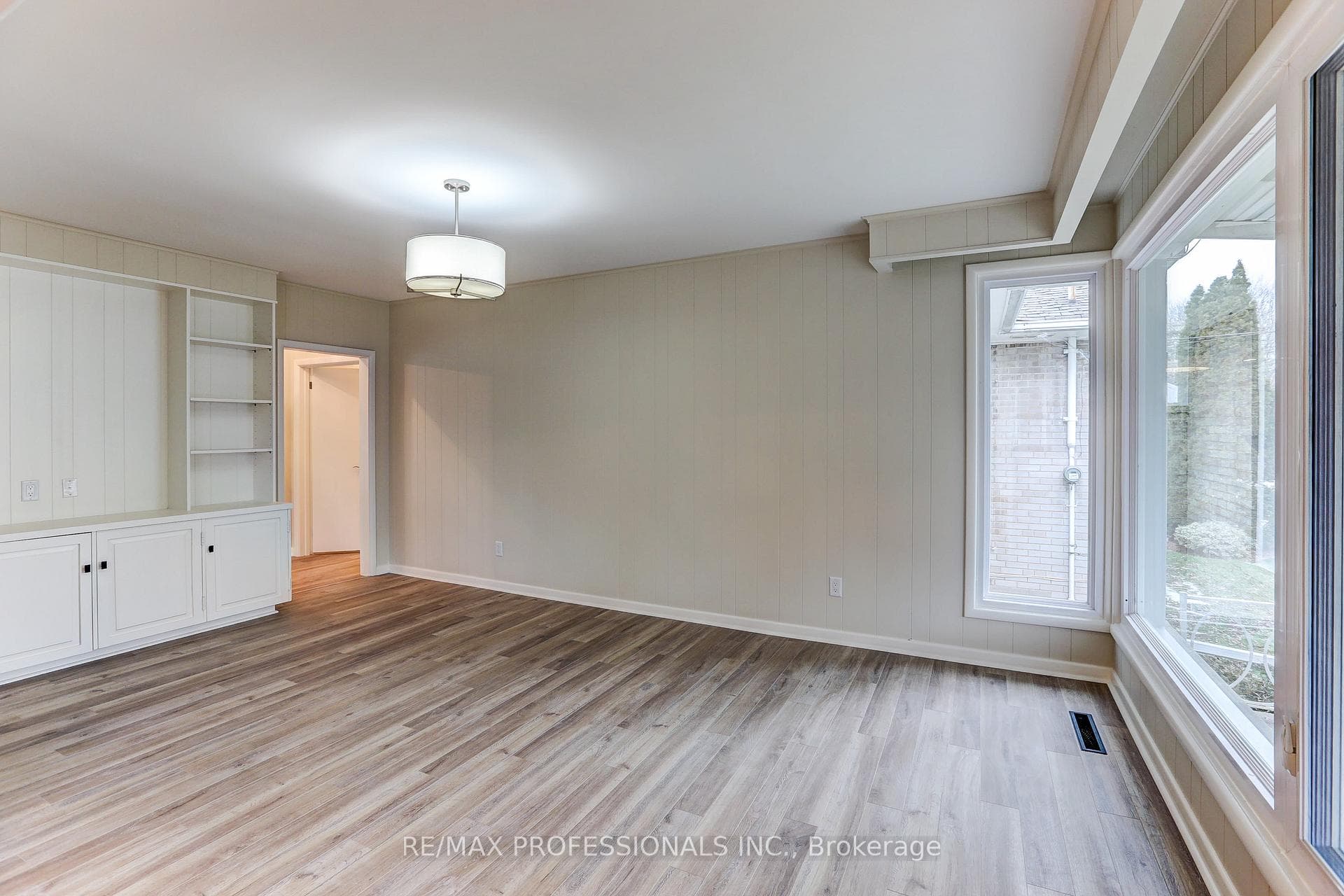 23 Ravensbourne Crescent - Detached photo 19 of 44 in Etobicoke (Islington / Rexdale), Ontario