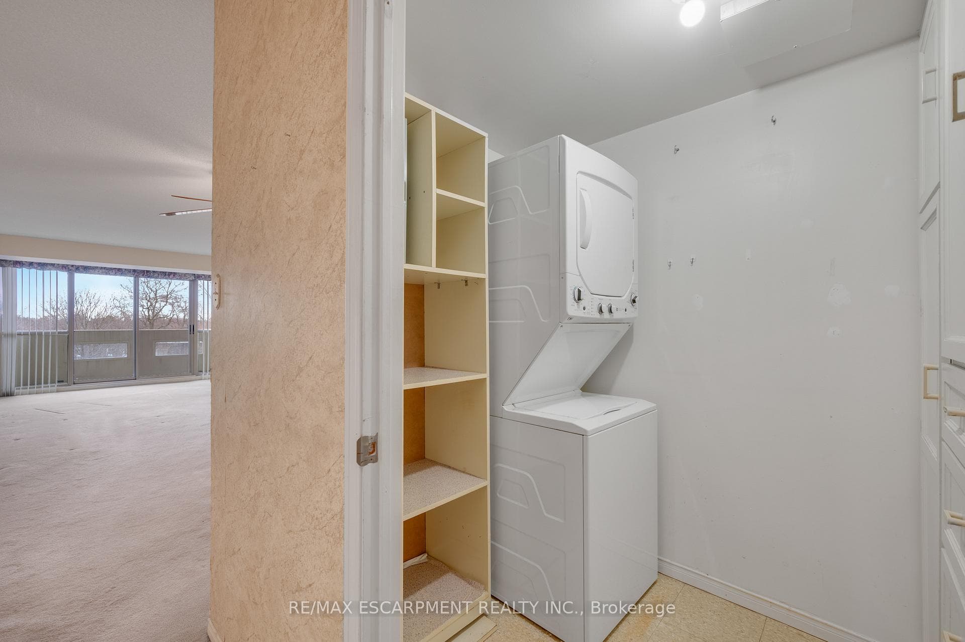5070 Pinedale Avenue Unit 302 - Condo photo 18 of 36 in Burlington, Ontario