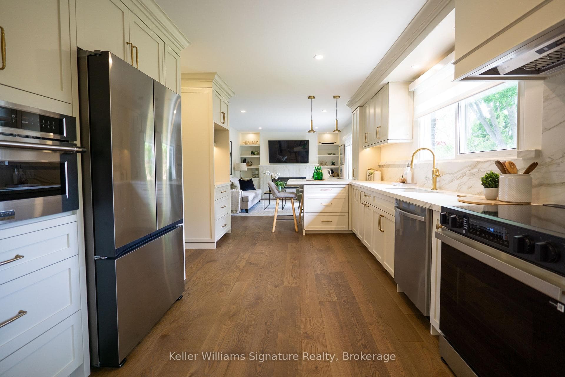 503 Wicklow Road - Detached photo 11 of 42 in Burlington, Ontario