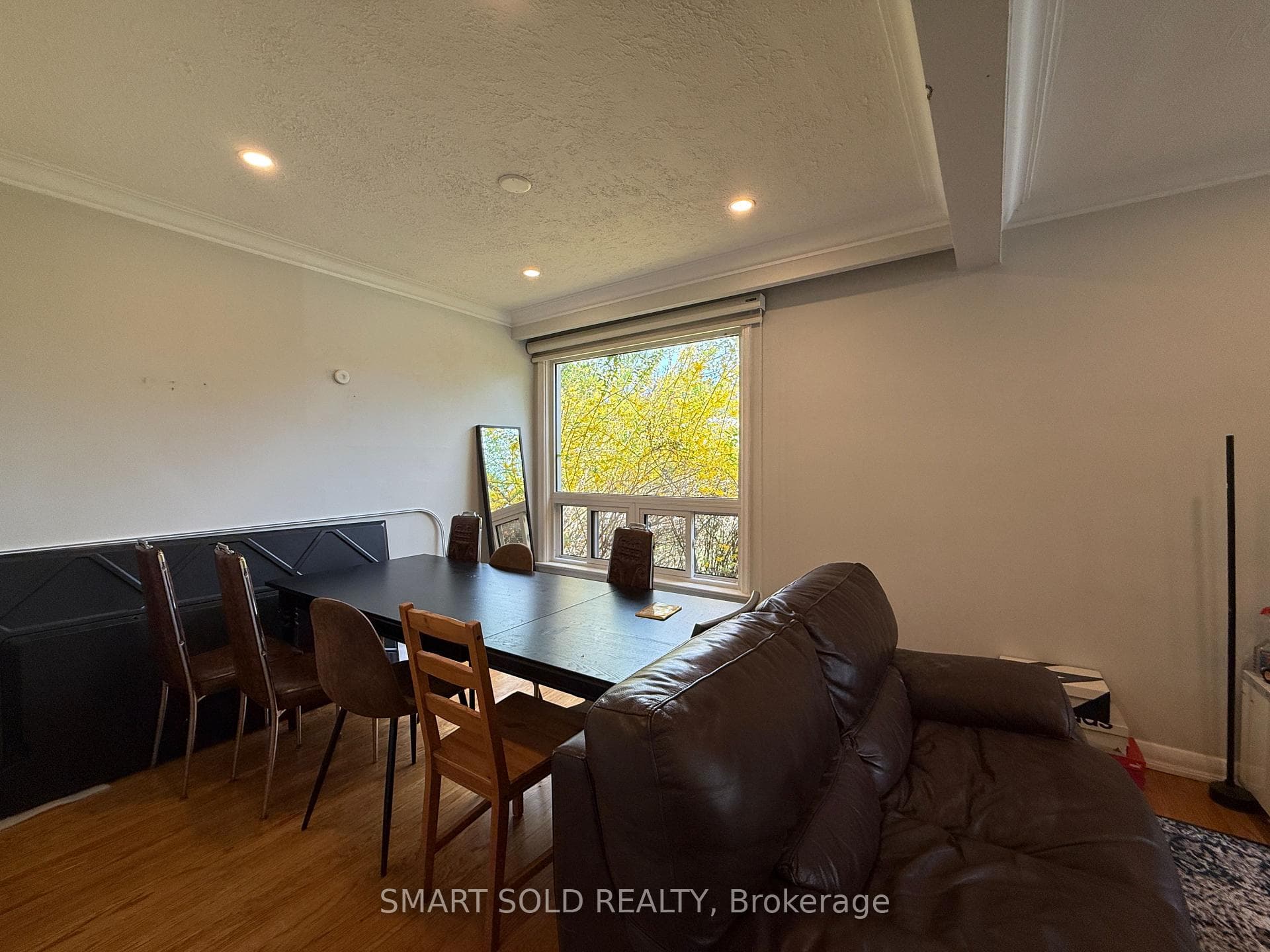 30 Caswell Drive - Detached photo 4 of 17 in Willowdale / Newtonbrook, Ontario