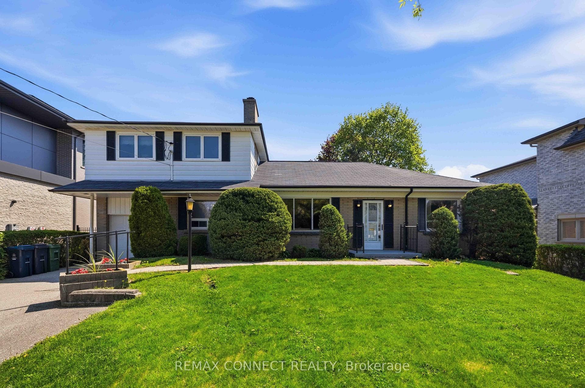 107 Fairglen Avenue - Detached photo 2 of 50 in Scarborough Village / Eglinton East, Ontario