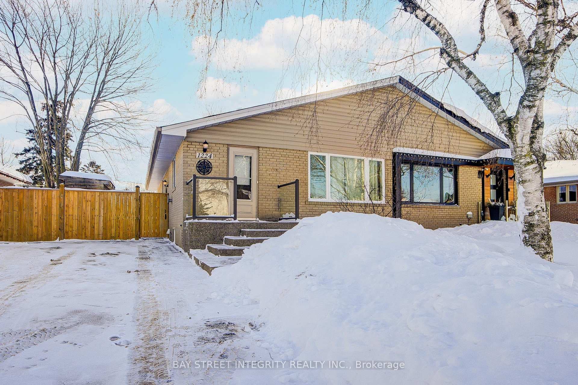 1224 Grange Road - home for sale in Oakville, Ontario