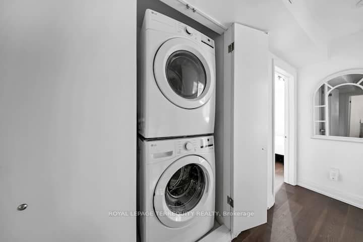 49 Manderley Drive Unit Main - Detached photo 2 of 13 in Birch Cliff / Cliffside, Ontario