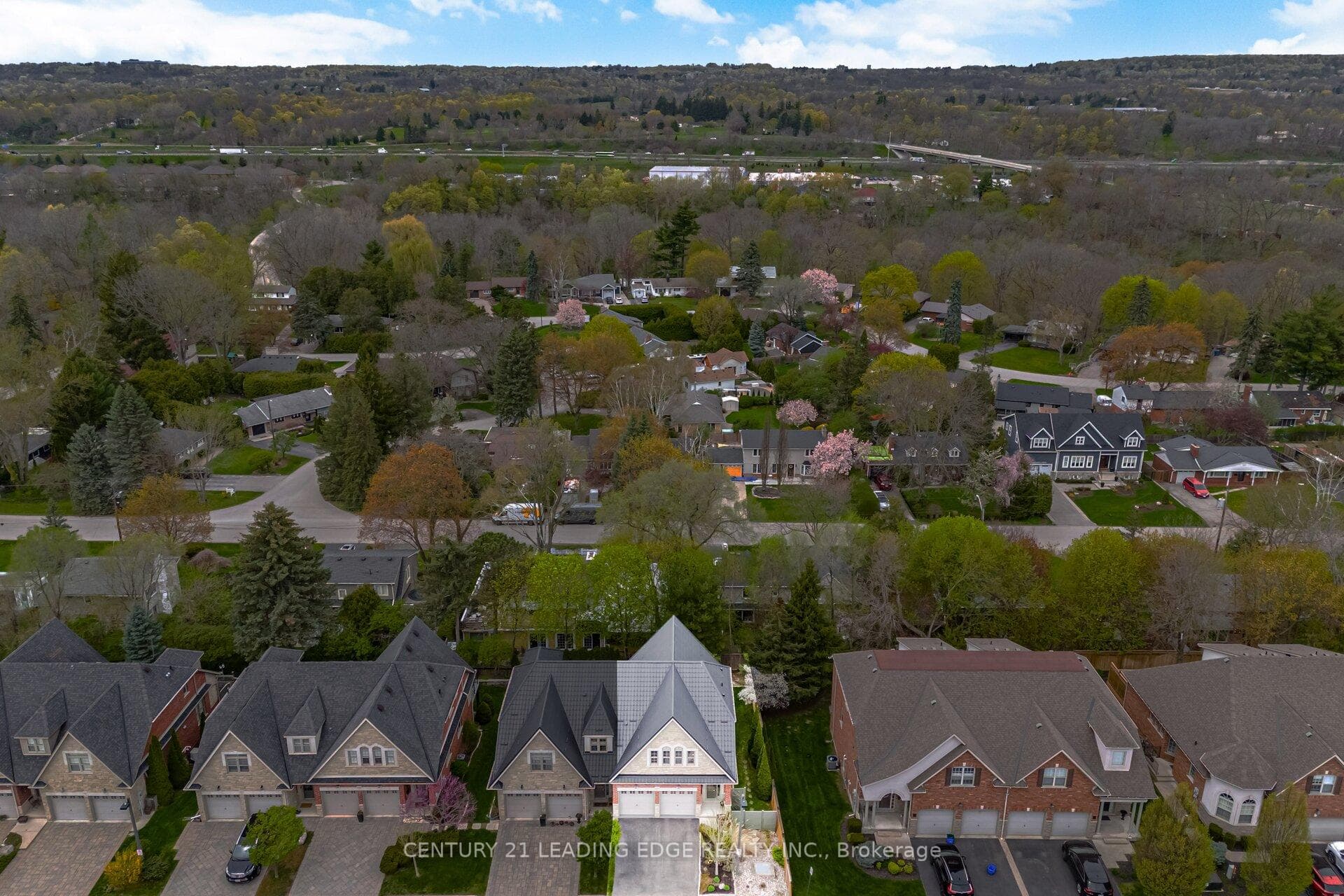 1051 Fernridge Common - Semi-Detached photo 2 of 50 in Burlington, Ontario