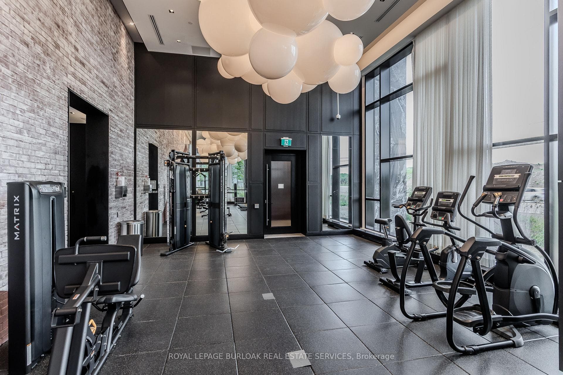 3200 William Coltson Avenue Unit 406 - Condo photo 15 of 27 in Oakville, Ontario