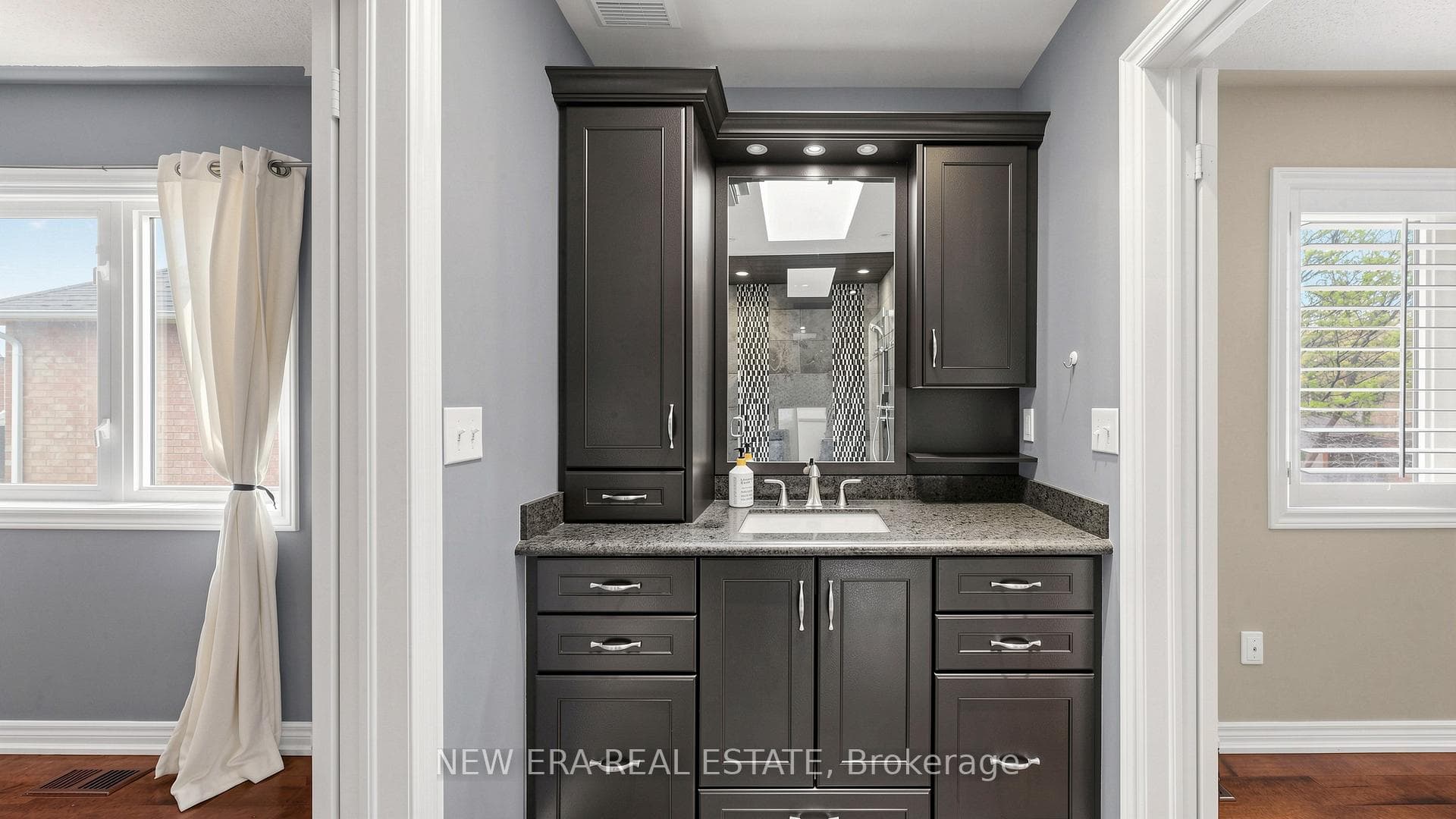 1206 Lindenrock Drive - Detached photo 32 of 50 in Oakville, Ontario