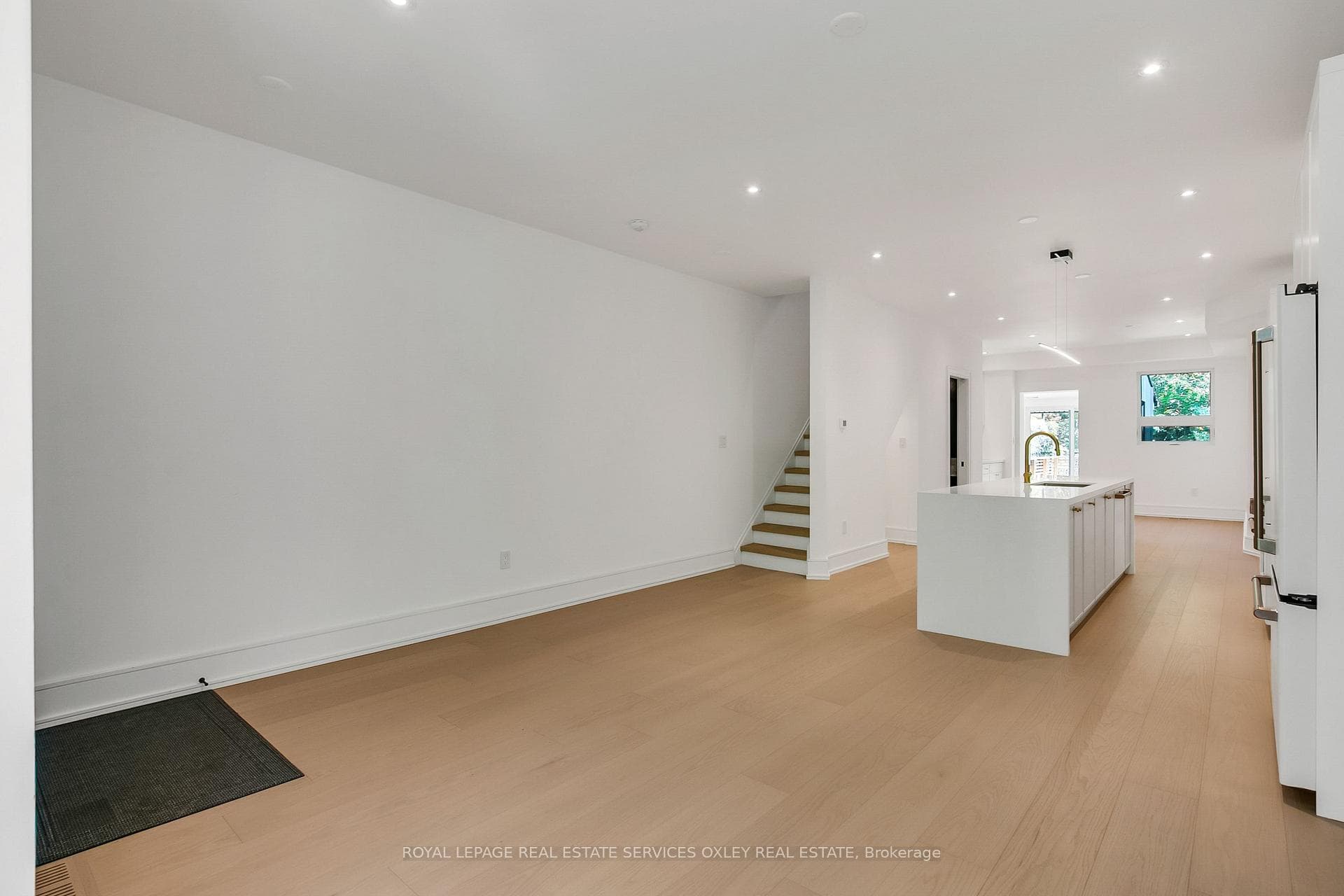 195 Albany Avenue - Semi-Detached photo 5 of 44 in Annex / Yorkville / Summerhill, Ontario