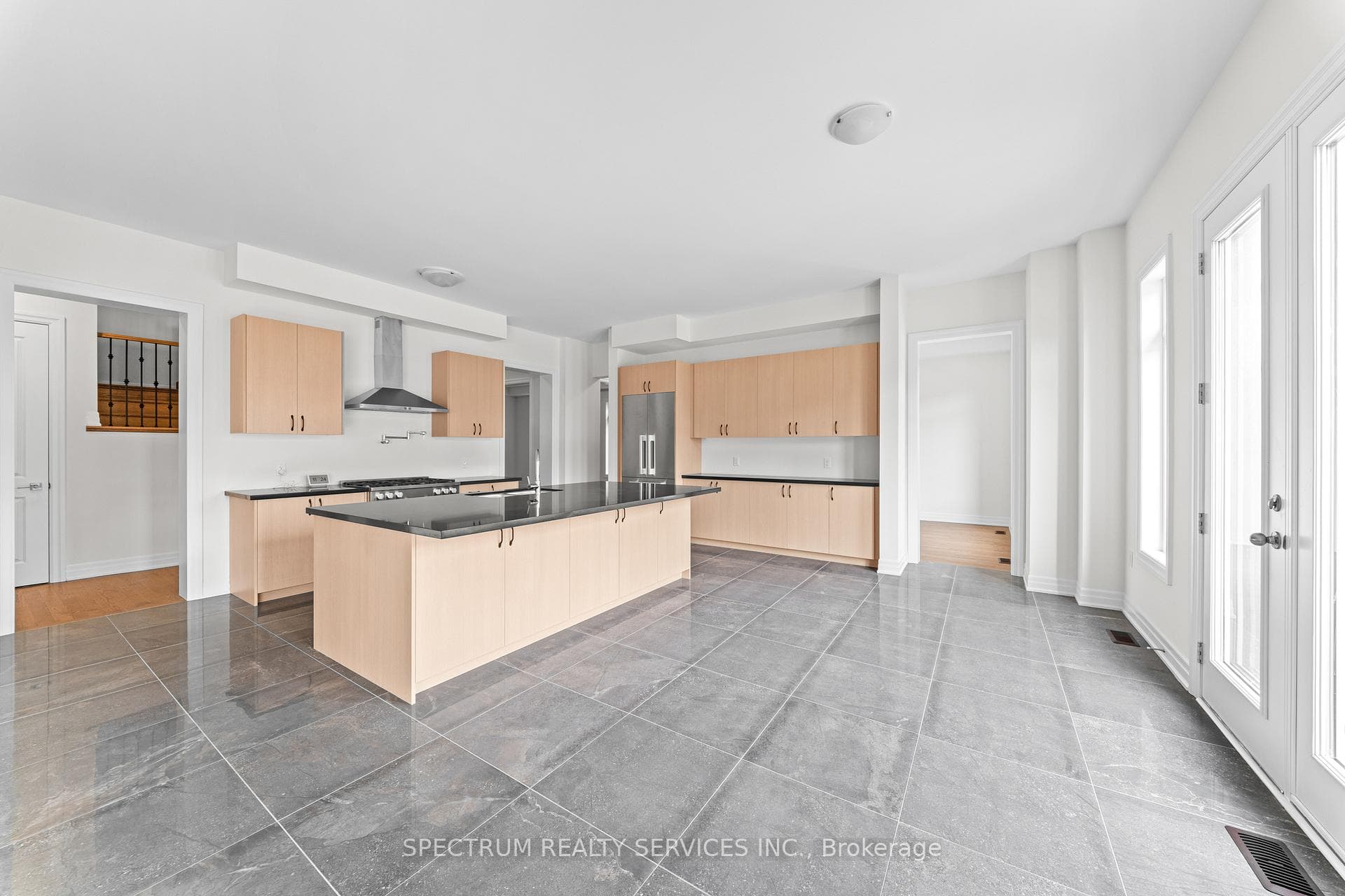 17 Mosswood Trail - Detached photo 13 of 50 in Brampton, Ontario