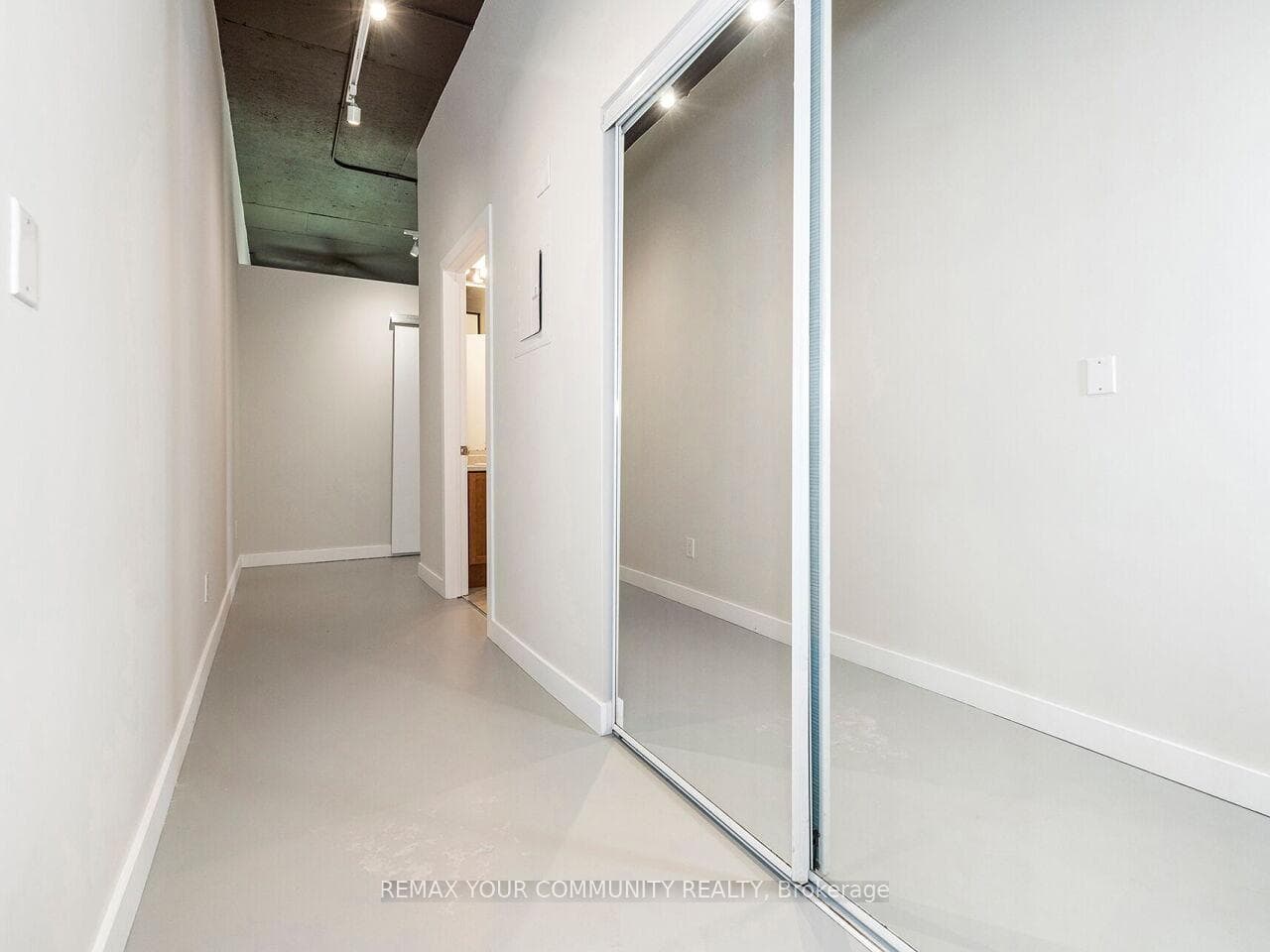 2 Fieldway Road Unit 601 - Condo photo 6 of 34 in Etobicoke (Islington / Rexdale), Ontario