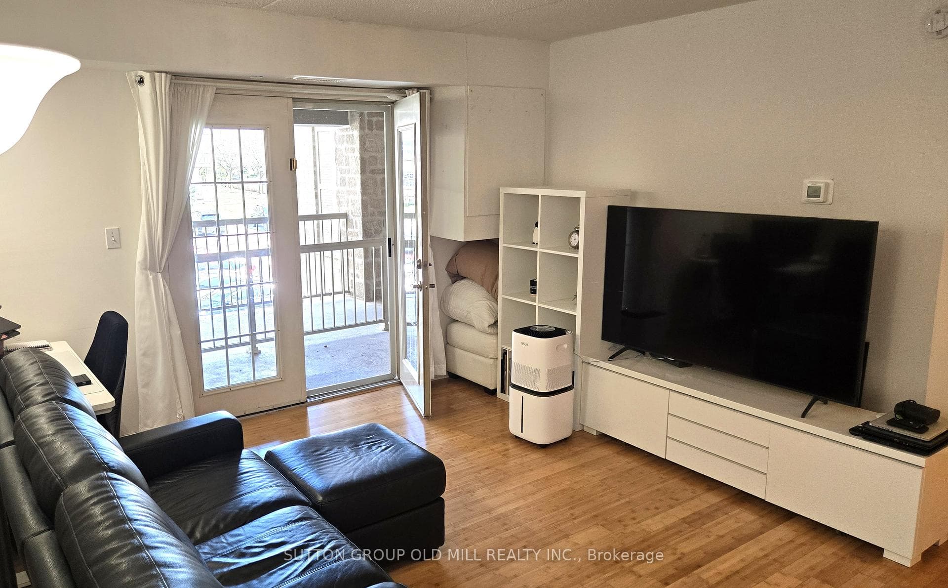 1470 Bishops Gate Unit 208 - Condo photo 5 of 32 in Oakville, Ontario