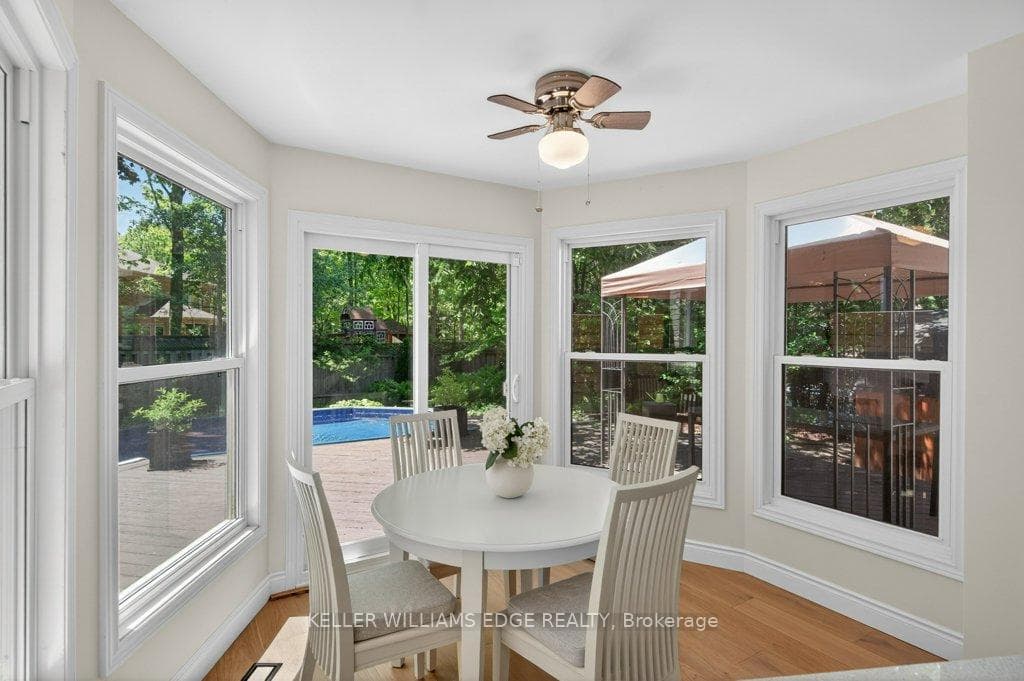 2084 William O'Connell Boulevard - Detached photo 11 of 45 in Burlington, Ontario