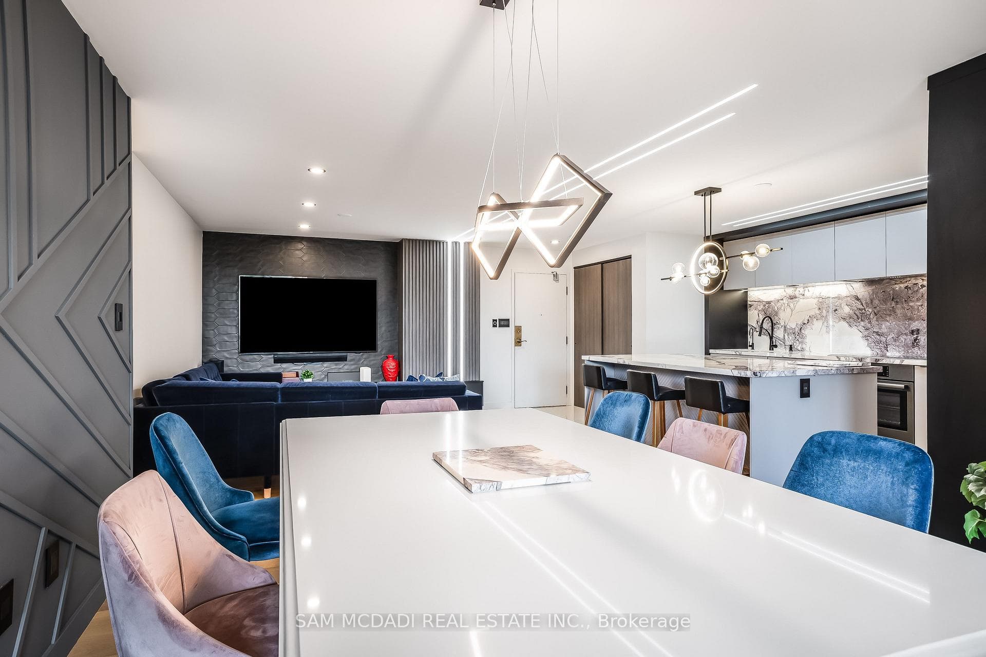 5444 Yonge Street Unit 304 - Condo photo 13 of 40 in Thornhill / Willowdale, Ontario