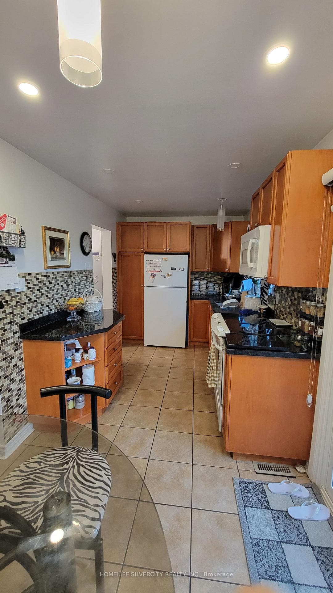 900 Central Park Drive Unit 36 - Condo photo 4 of 7 in Brampton, Ontario