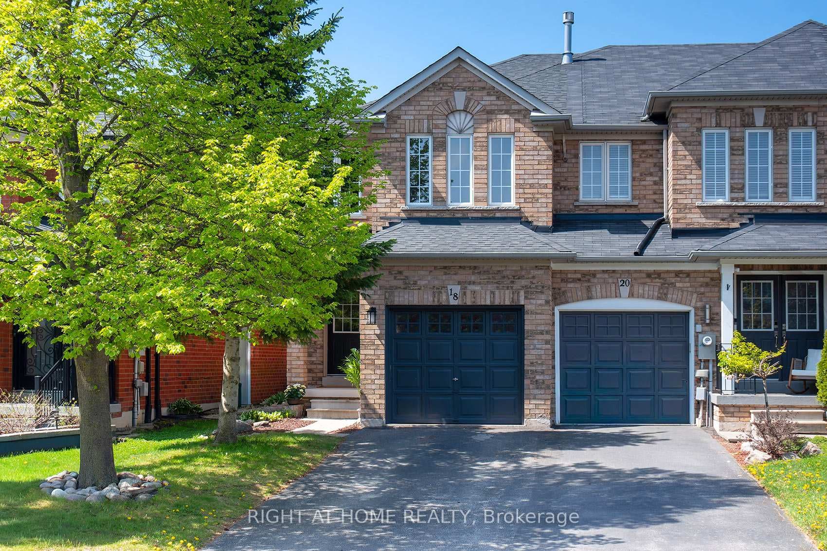 18 Frank Johnston Road - Townhouse photo 1 of 50 in Caledon, Ontario