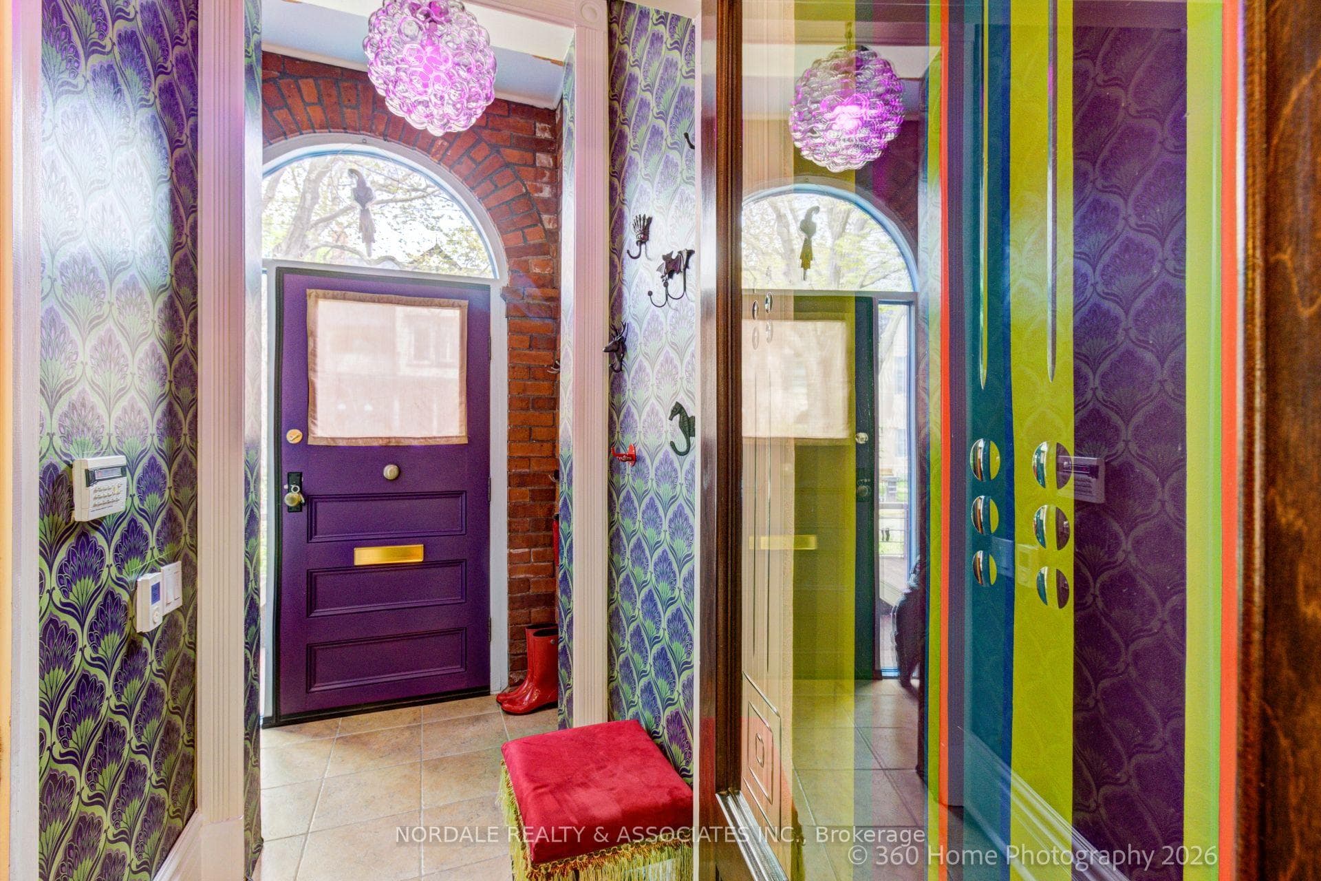 170 Howland Avenue - Semi-Detached photo 4 of 28 in Annex / Yorkville / Summerhill, Ontario
