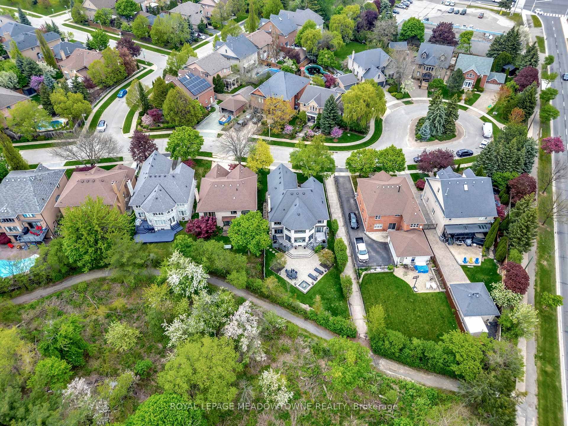 2008 Peak Place - Detached photo 38 of 40 in Oakville, Ontario