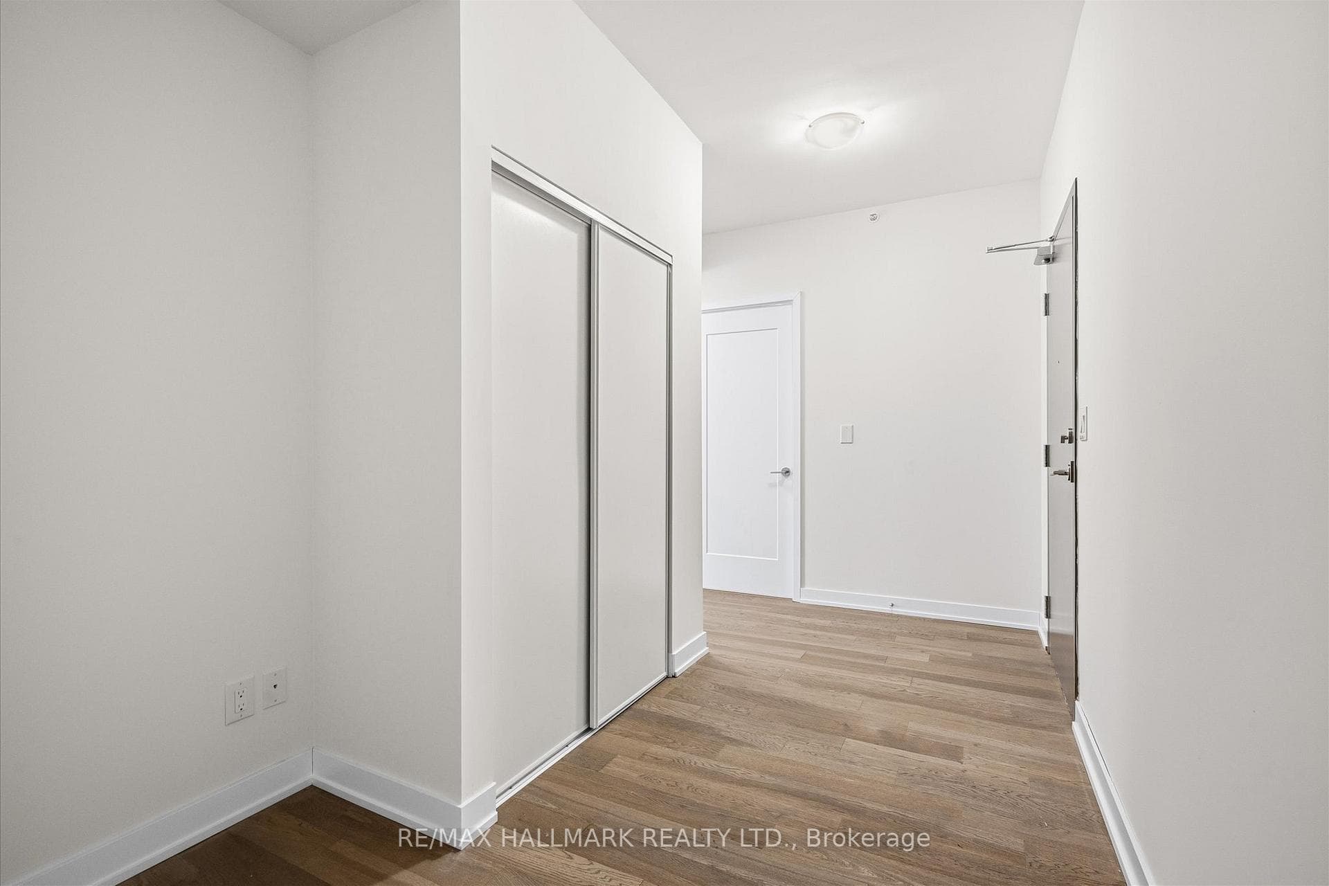 1350 Kingston Road Unit 409 - Condo photo 11 of 34 in Birch Cliff / Cliffside, Ontario