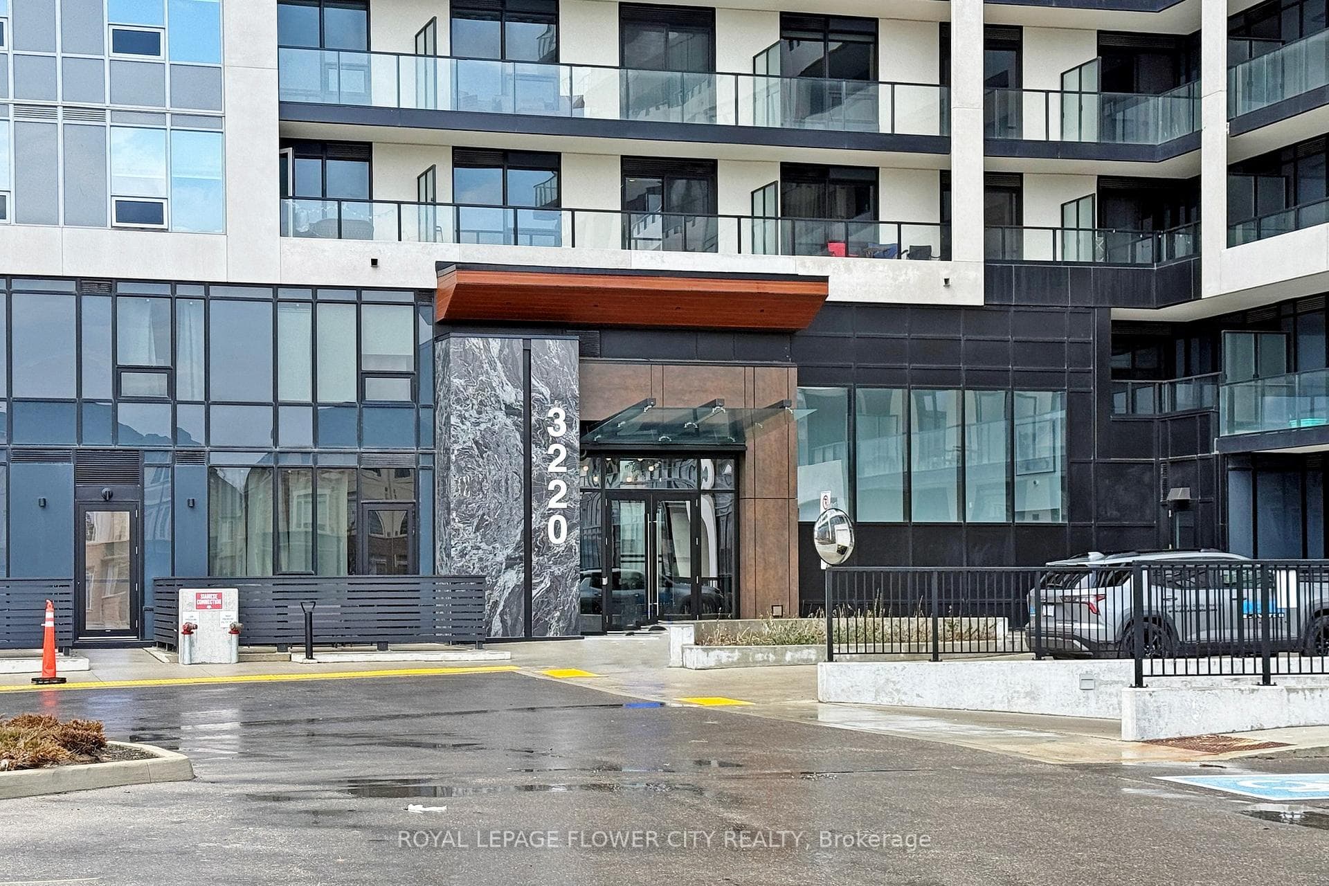 3220 William Coltson Avenue Unit 307 - Condo photo 2 of 50 in Oakville, Ontario