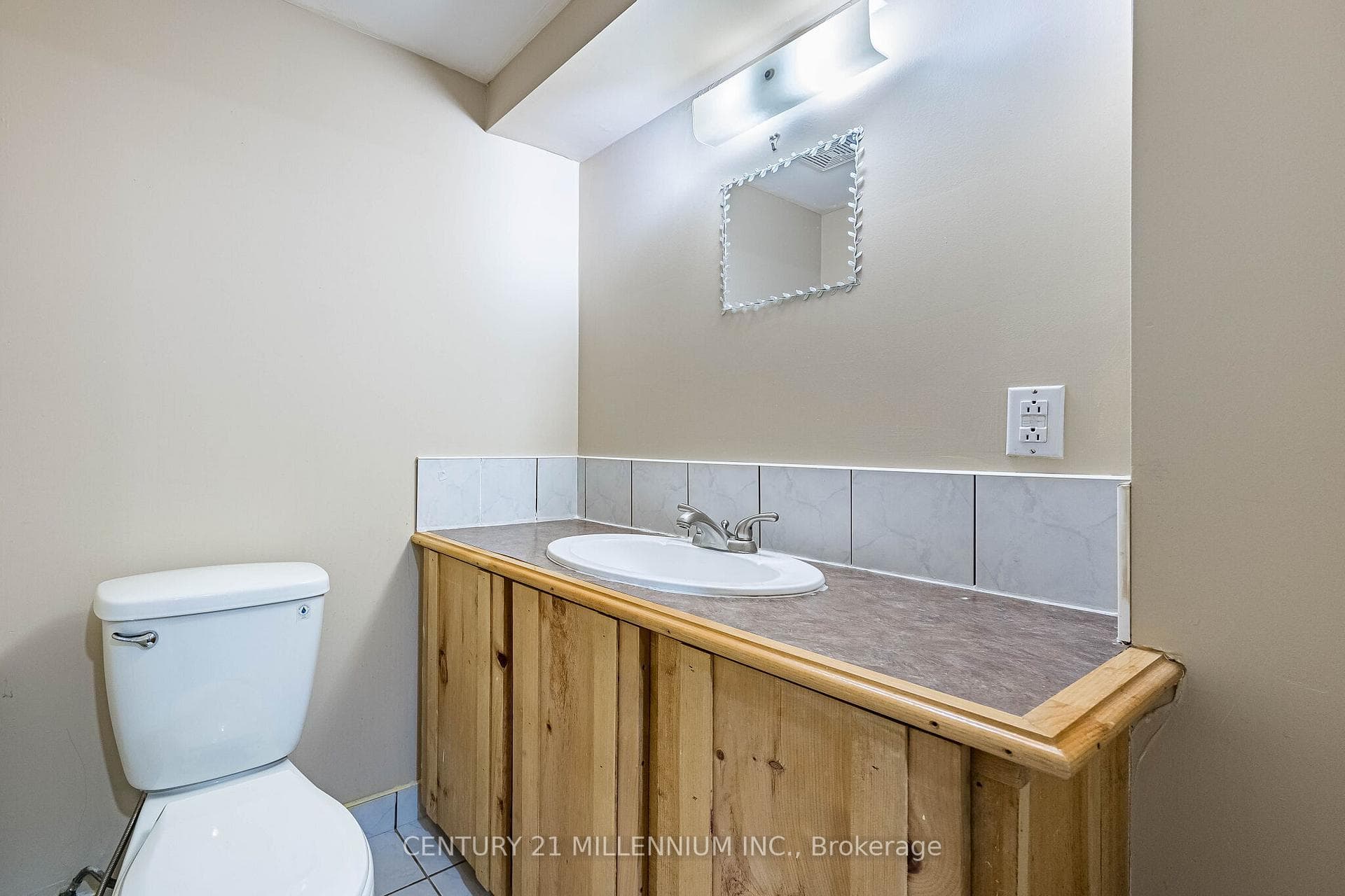 100 Monaco Court - Townhouse photo 30 of 50 in Brampton, Ontario