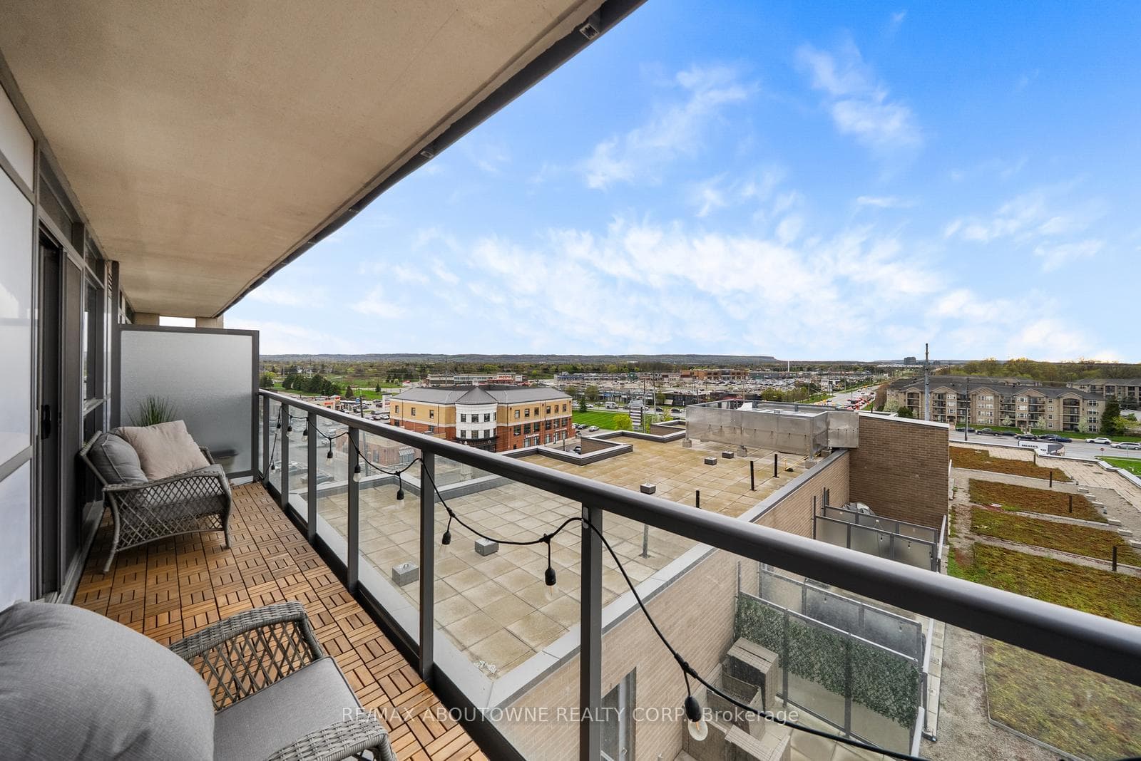 1940 Ironstone Drive Unit 808 - Condo photo 17 of 33 in Burlington, Ontario