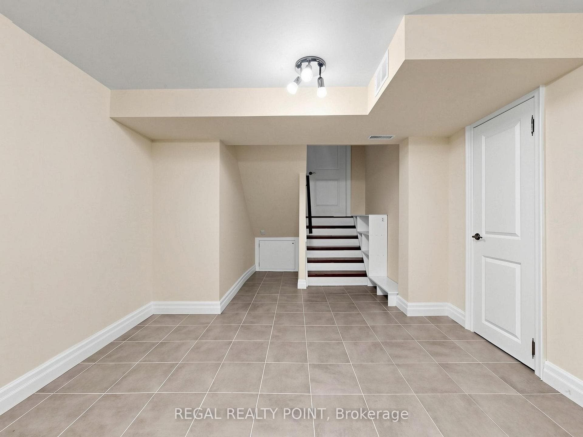 116 Loganberry Crescent - Detached photo 33 of 36 in Hillcrest Village / Bayview Village, Ontario