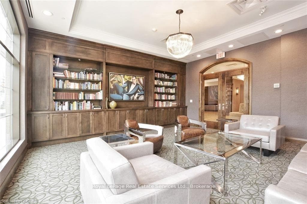 205 Lakeshore Road Unit 407 - Condo photo 21 of 27 in Oakville, Ontario