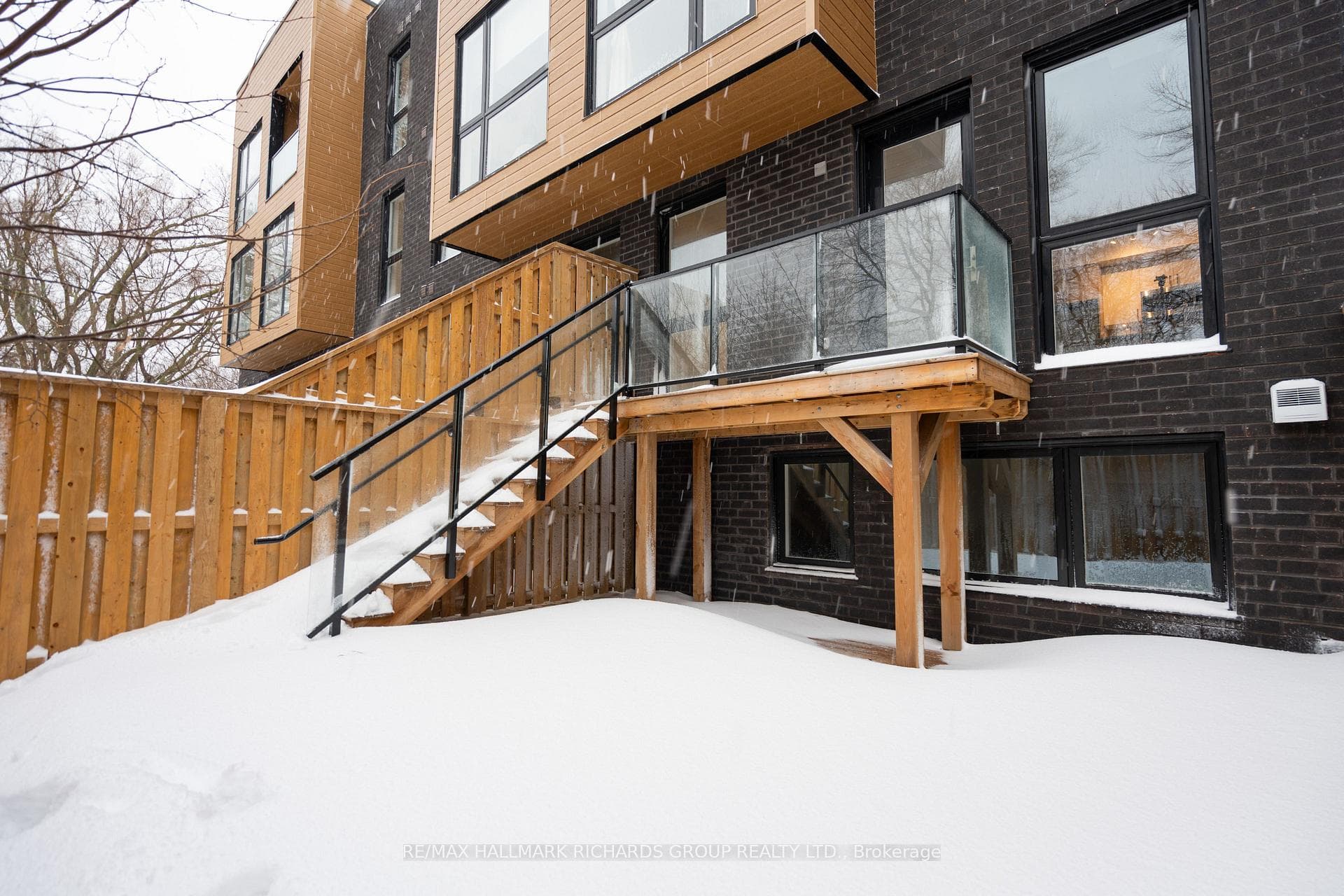 35 Birchcliff Avenue Unit 45 - Condo photo 9 of 12 in Birch Cliff / Cliffside, Ontario