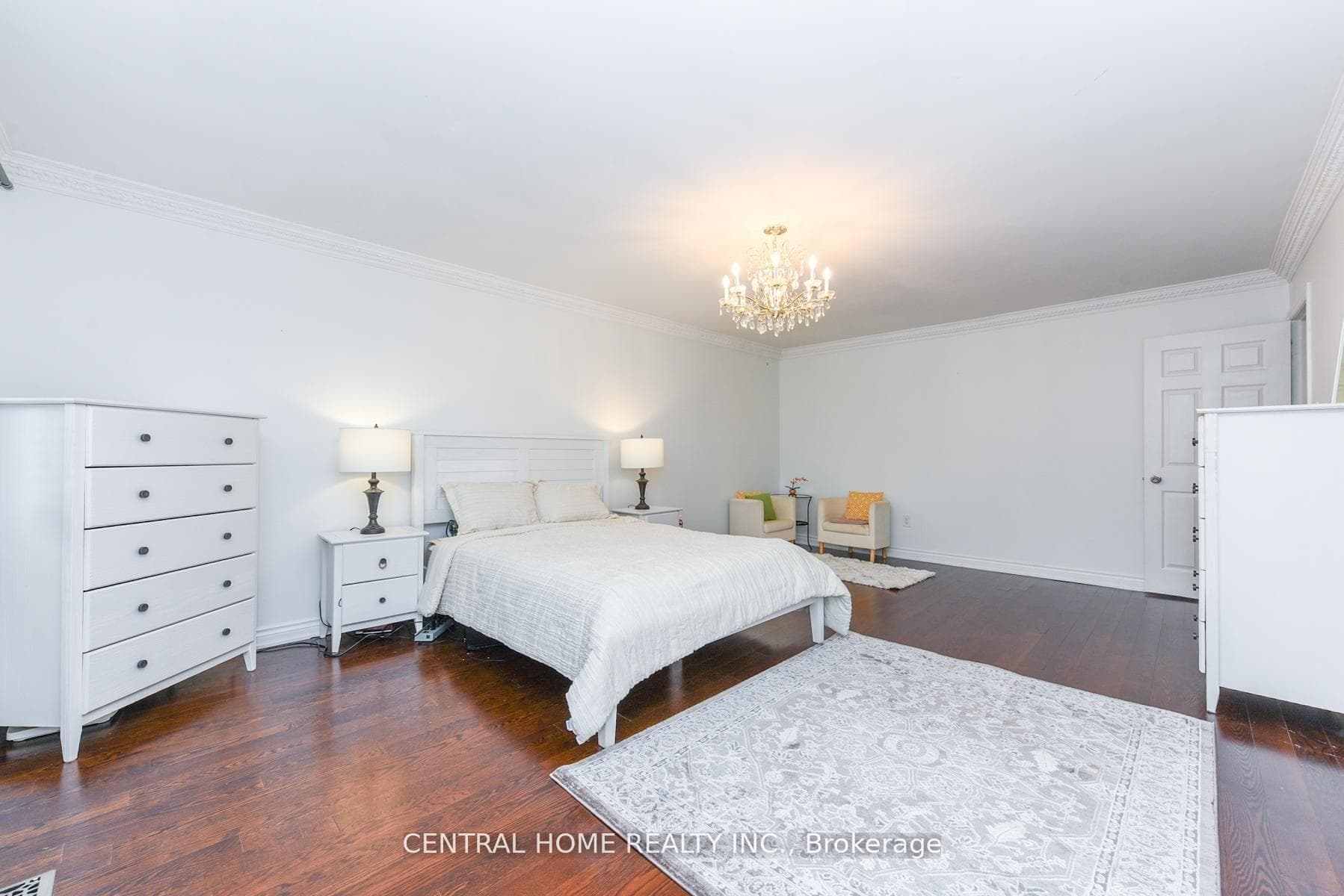 4 Robaldon Road - Detached photo 24 of 40 in Etobicoke (Islington / Rexdale), Ontario
