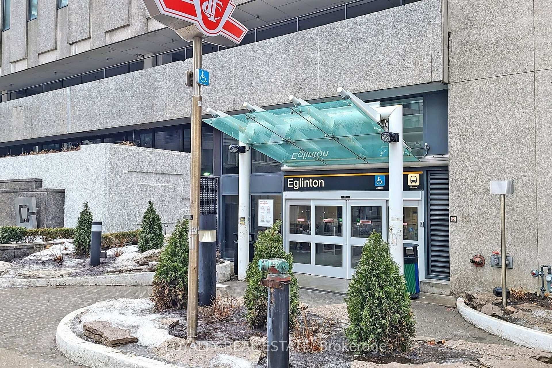 2221 Yonge Street Unit 1705 - Condo photo 42 of 46 in Leaside / Davisville, Ontario