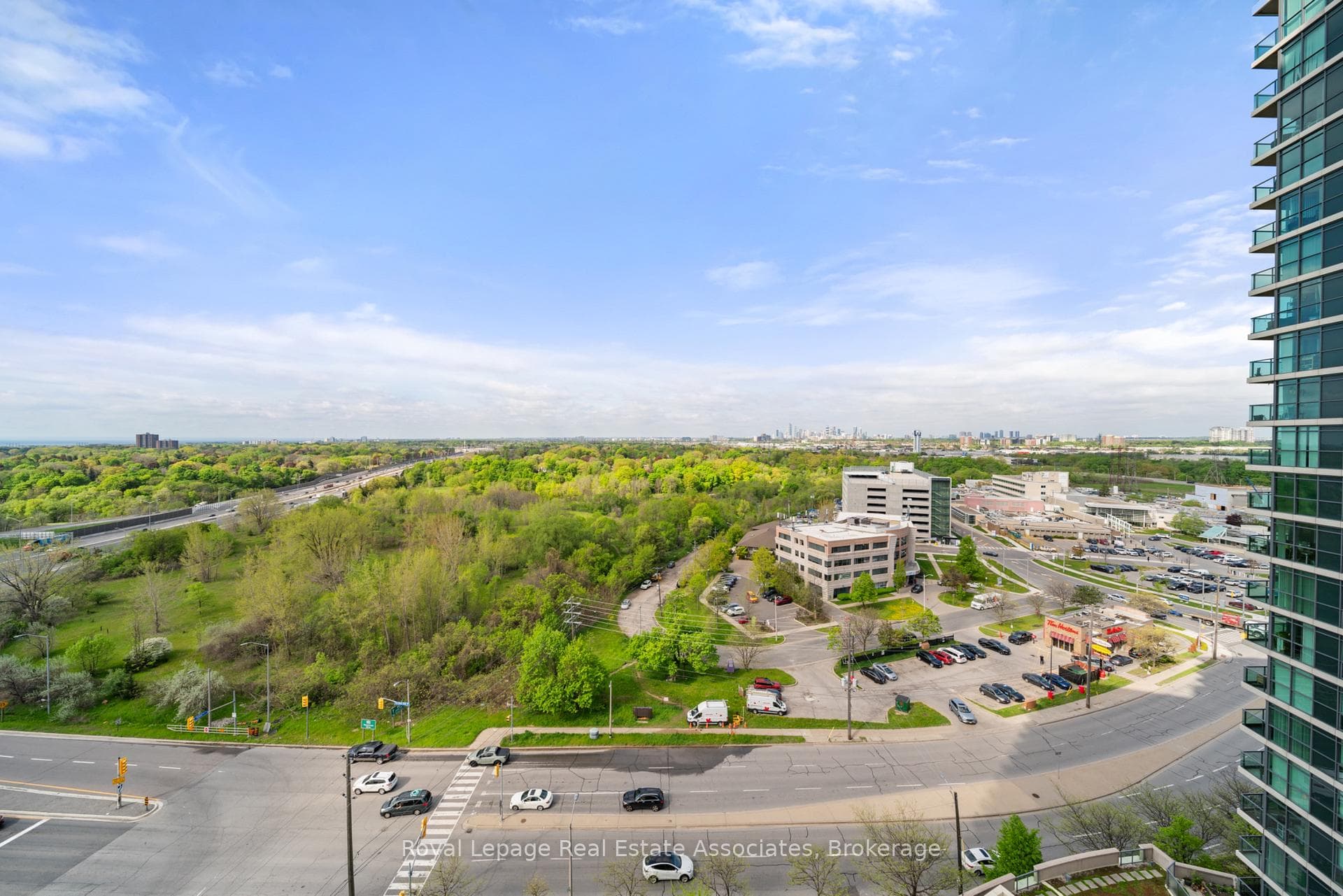225 Sherway Gardens Road Unit 1601 - Condo photo 15 of 15 in Etobicoke (Islington / Rexdale), Ontario