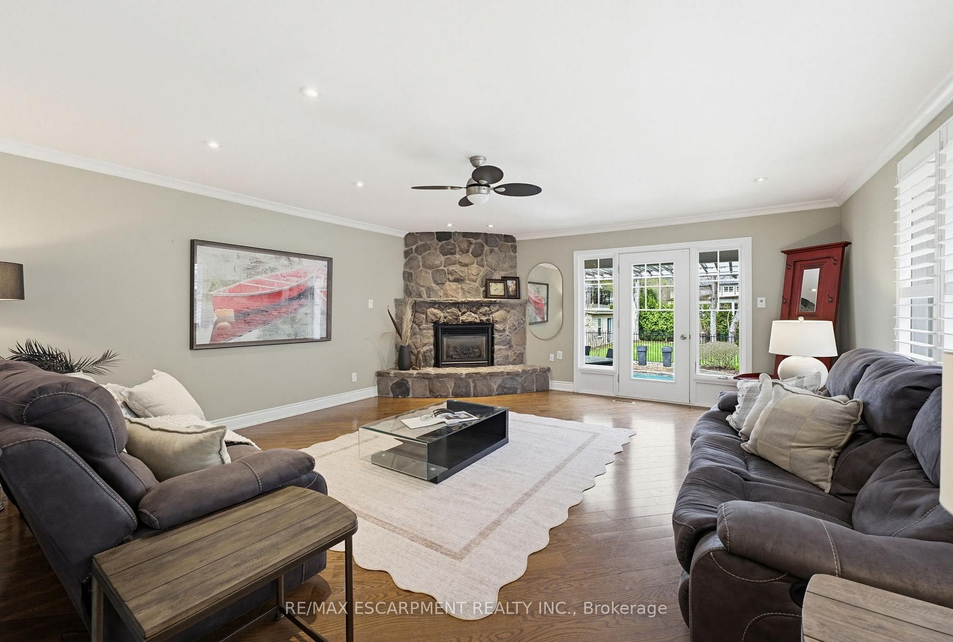 3083 LAKESHORE Road - Detached photo 13 of 50 in Burlington, Ontario