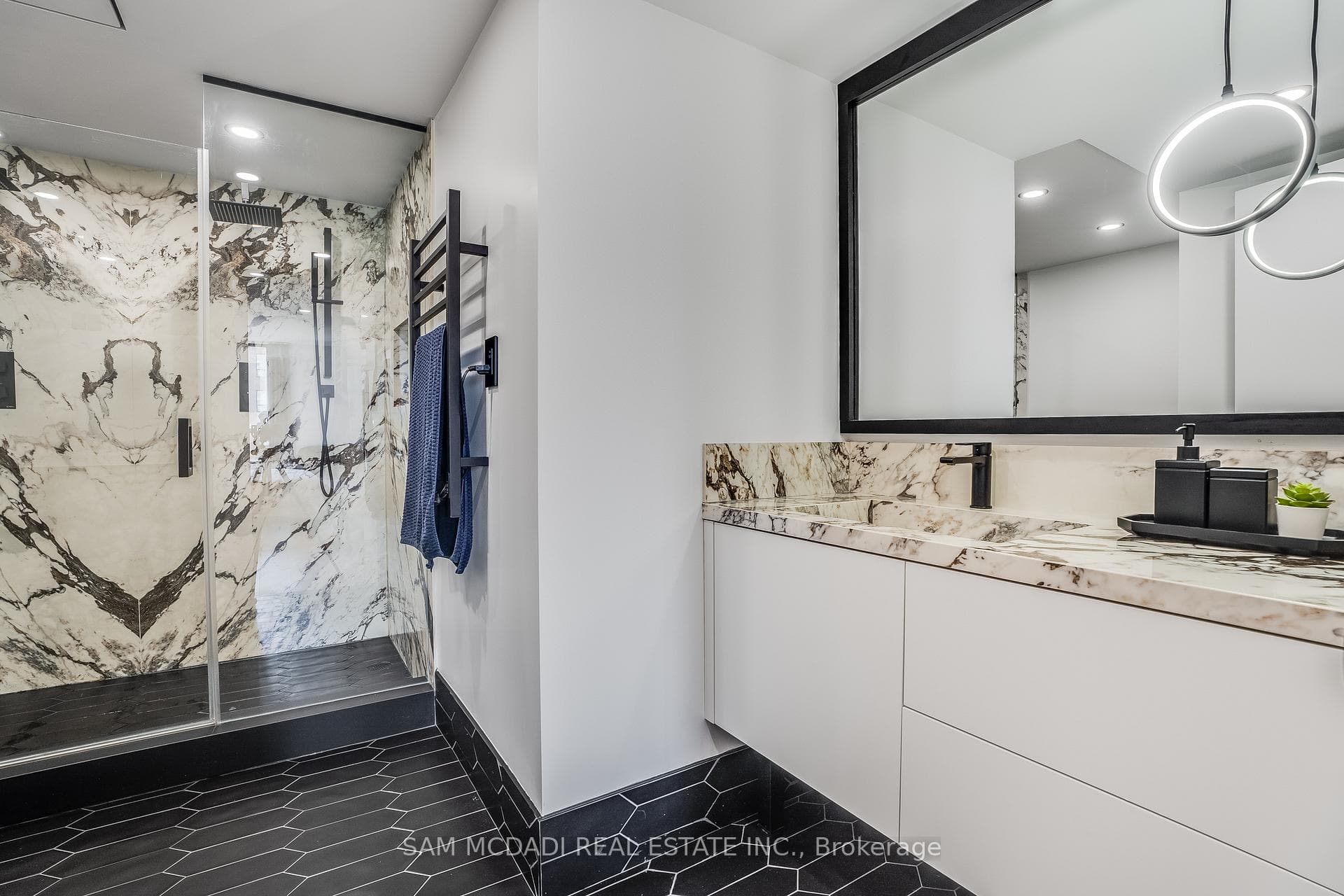 5444 Yonge Street Unit 304 - Condo photo 22 of 40 in Thornhill / Willowdale, Ontario